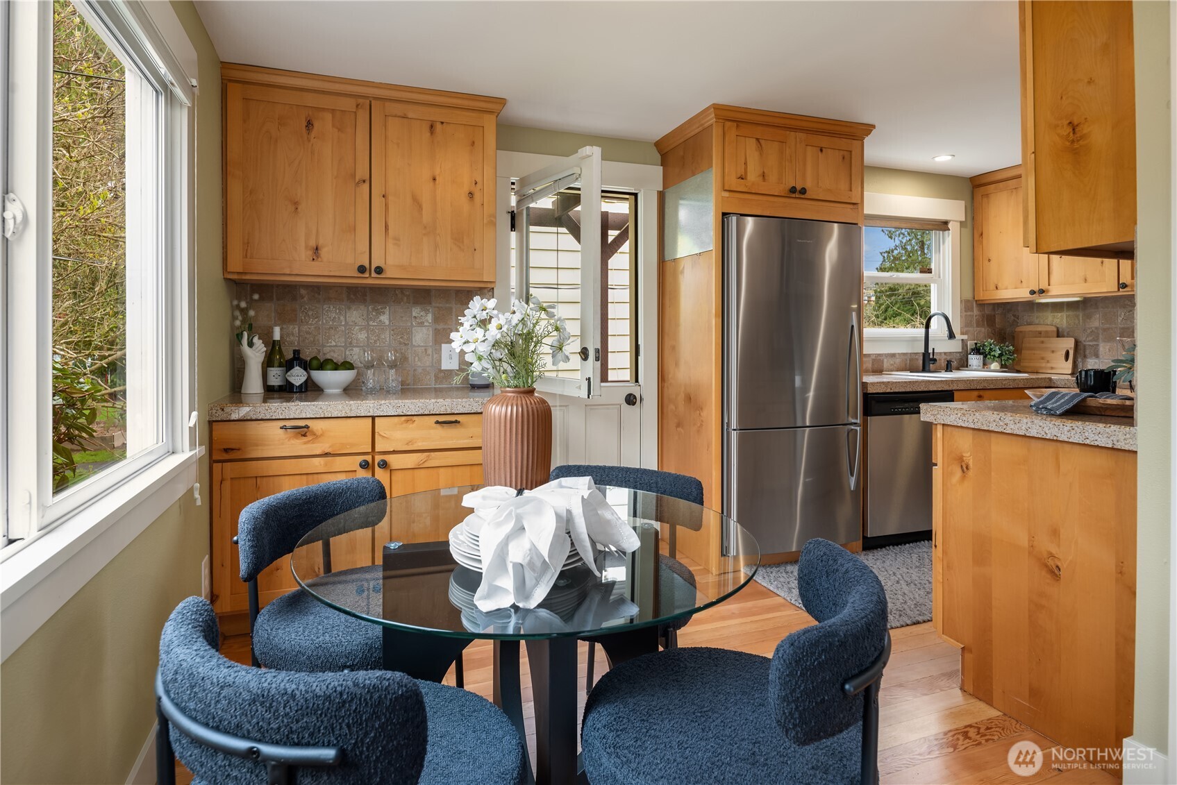 4929 SW Dawson Street