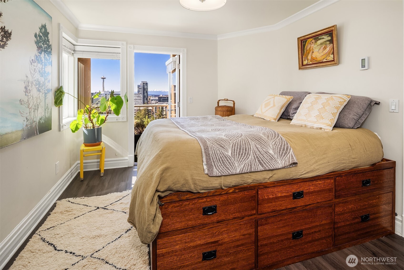 311 E Republican Street Unit: 201