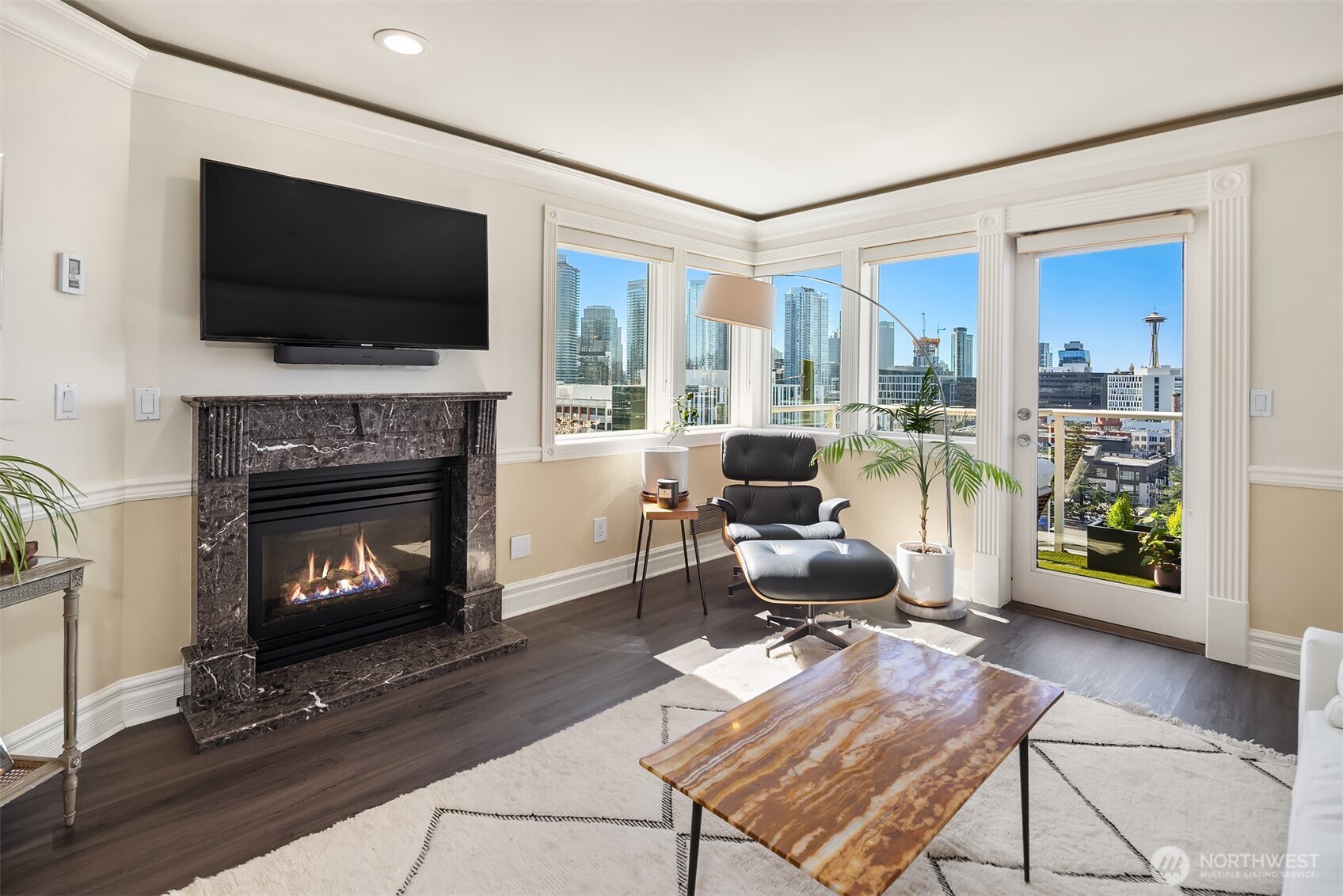 311 E Republican Street Unit: 201