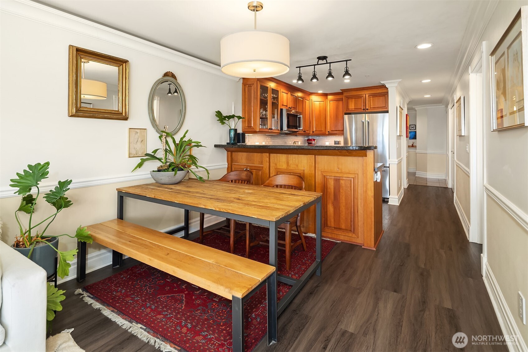 311 E Republican Street Unit: 201