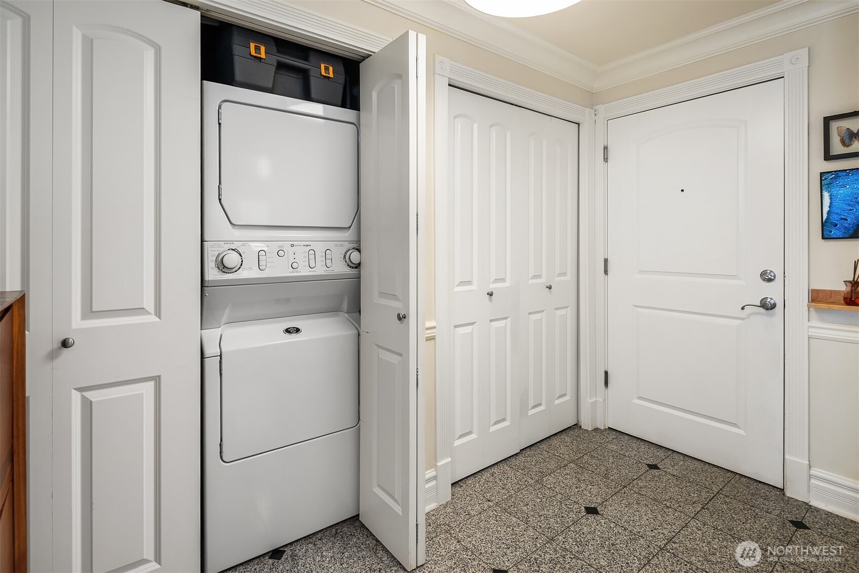 311 E Republican Street Unit: 201