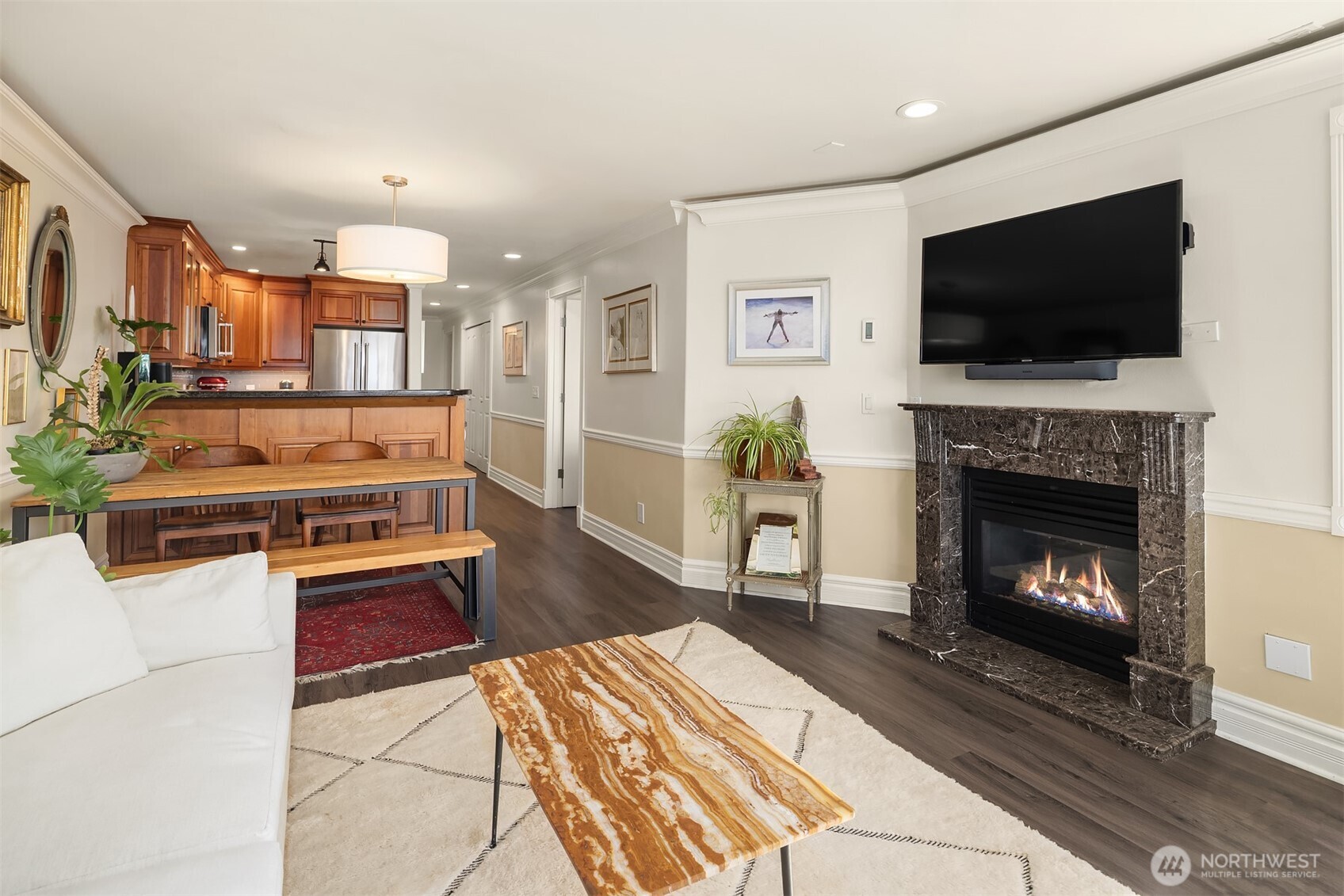 311 E Republican Street Unit: 201