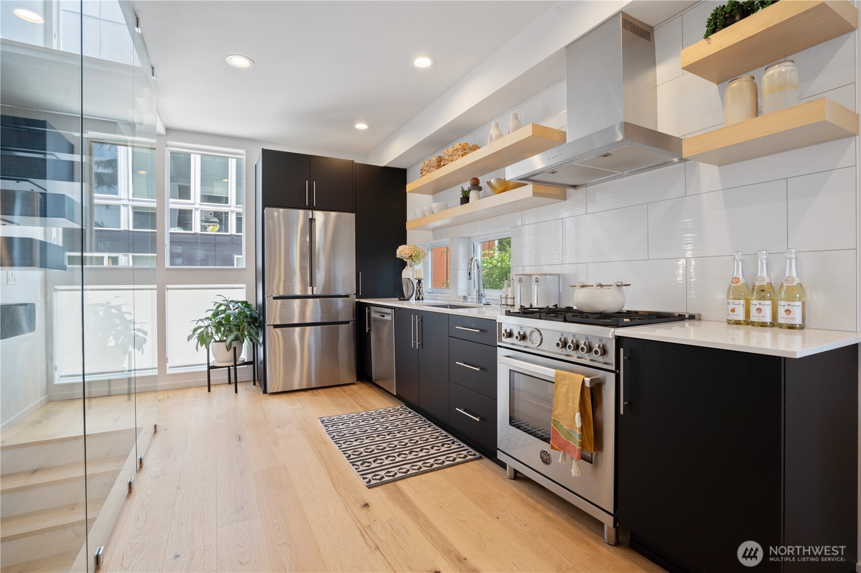 115 27th Avenue E Unit: D
