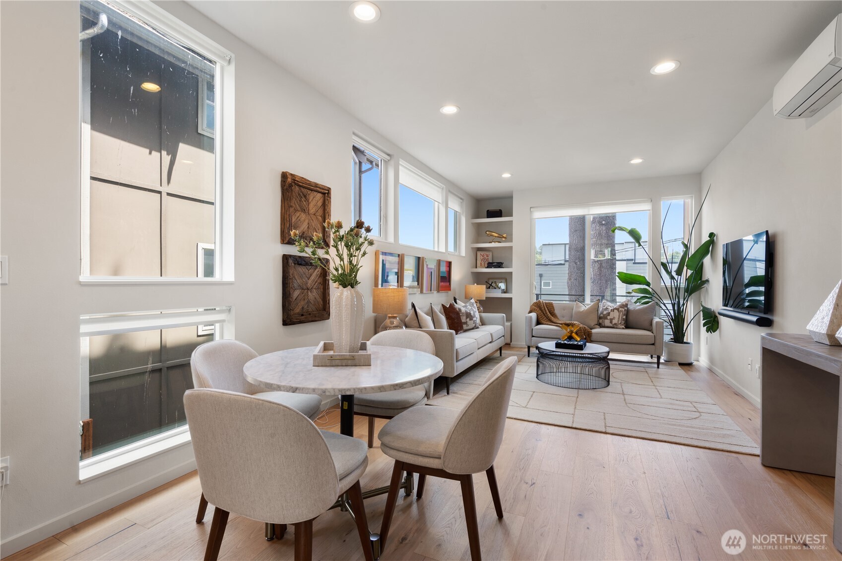 115 27th Avenue E Unit: D