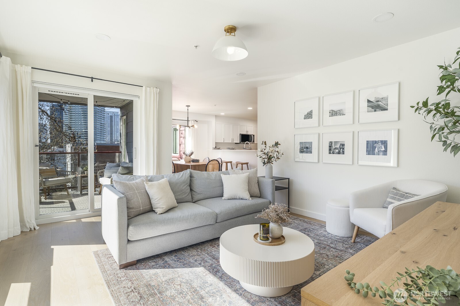 1805 Bellevue Avenue Unit: 301