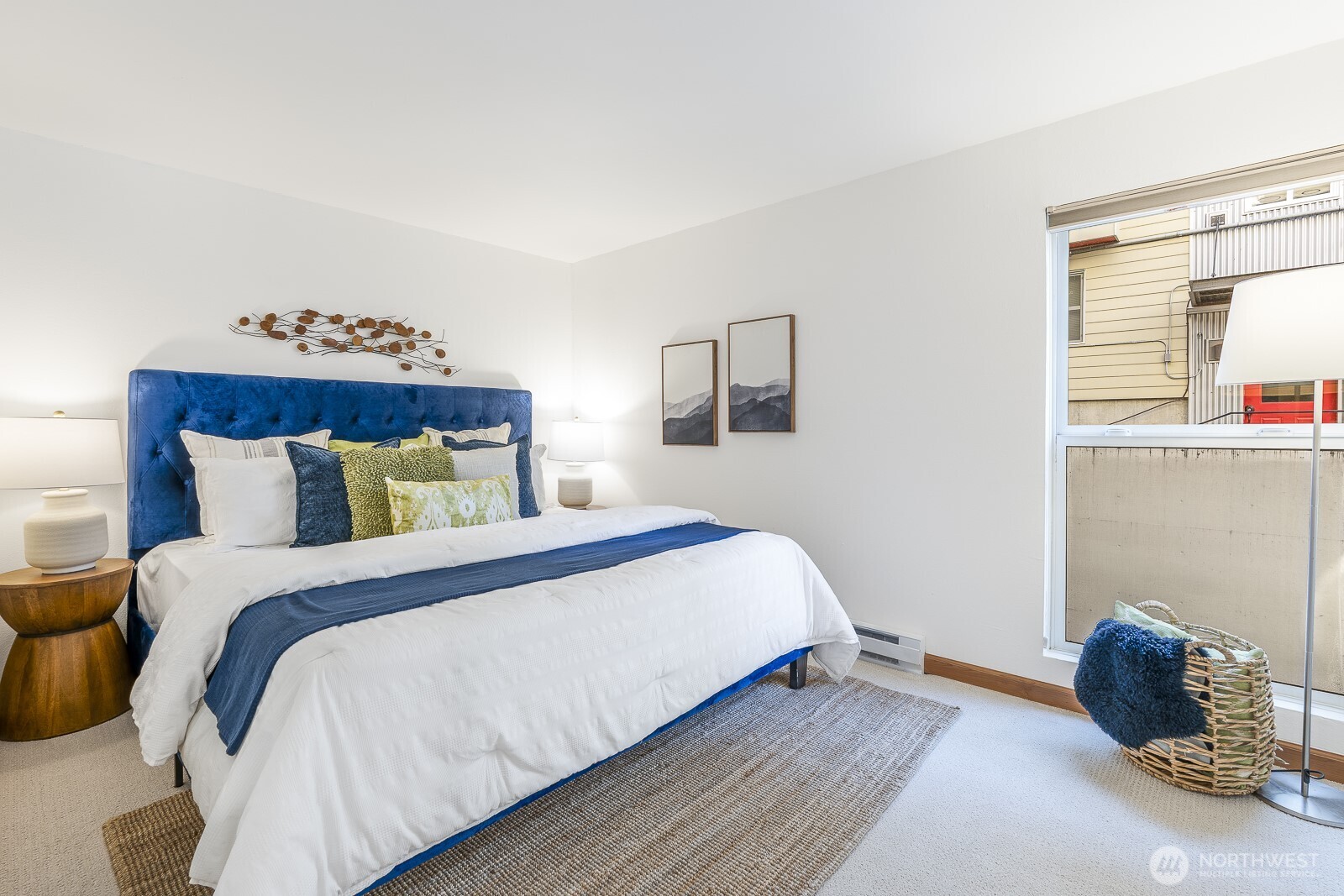 308 Summit Avenue E Unit: 203