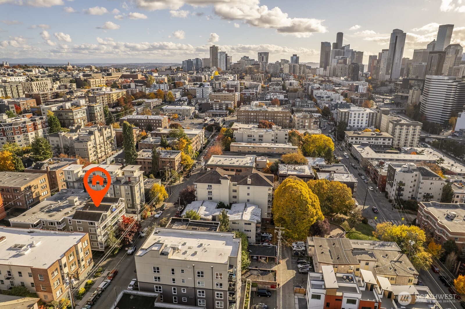 308 Summit Avenue E Unit: 203