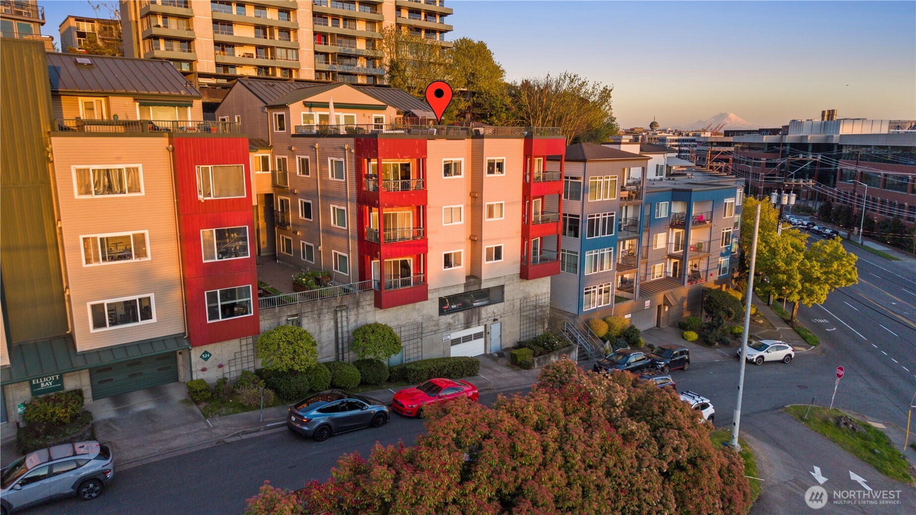 524 6th Avenue W Unit: 407