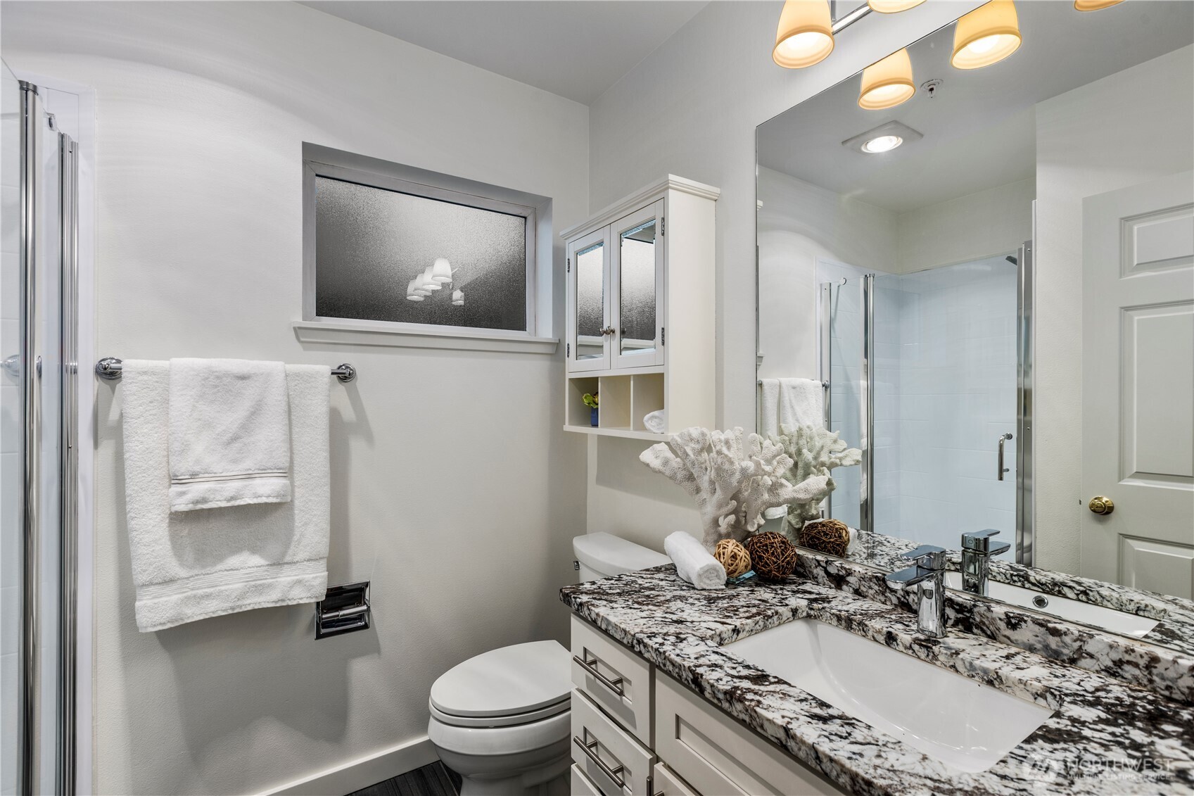 524 6th Avenue W Unit: 407