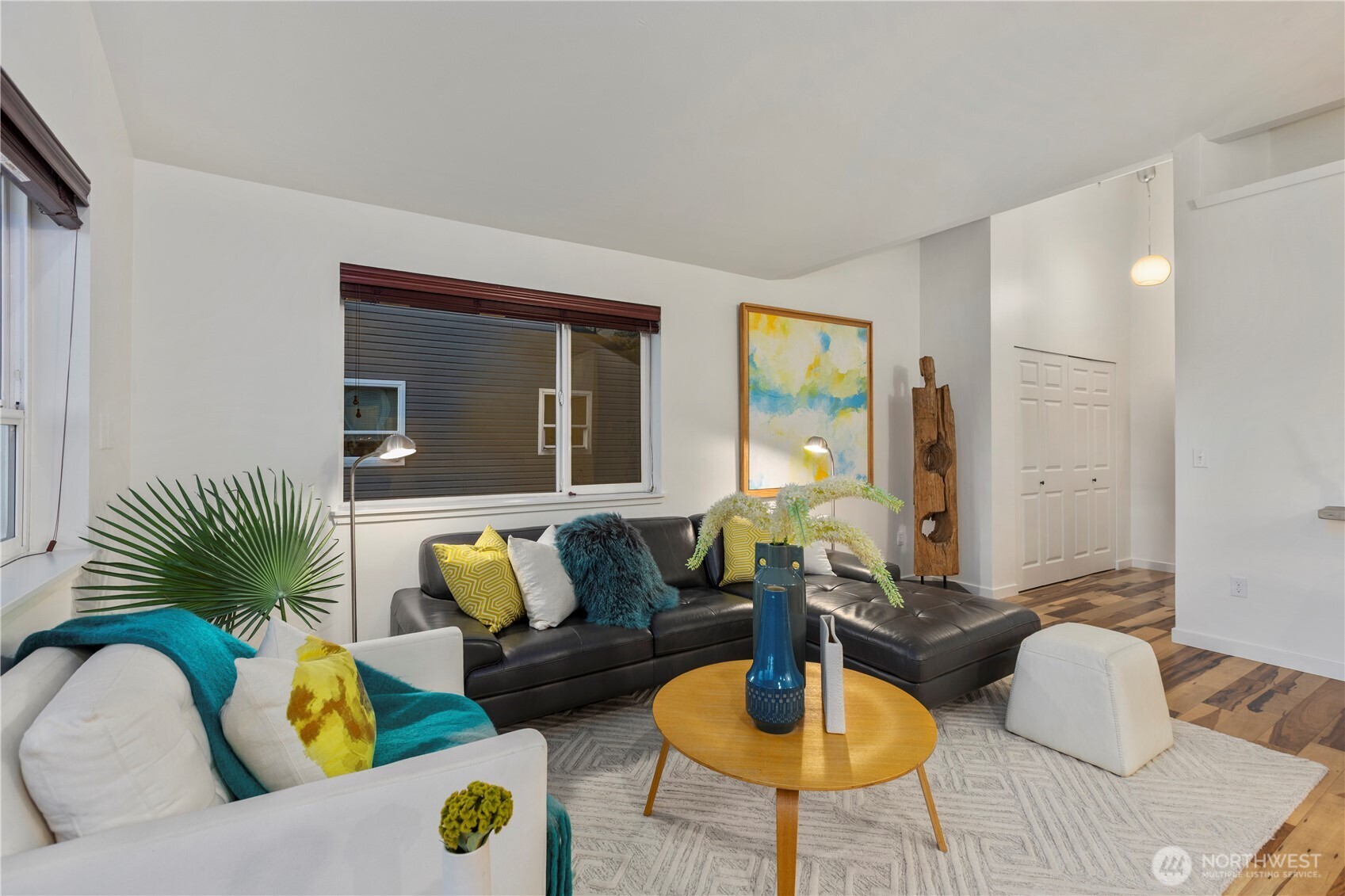 524 6th Avenue W Unit: 407