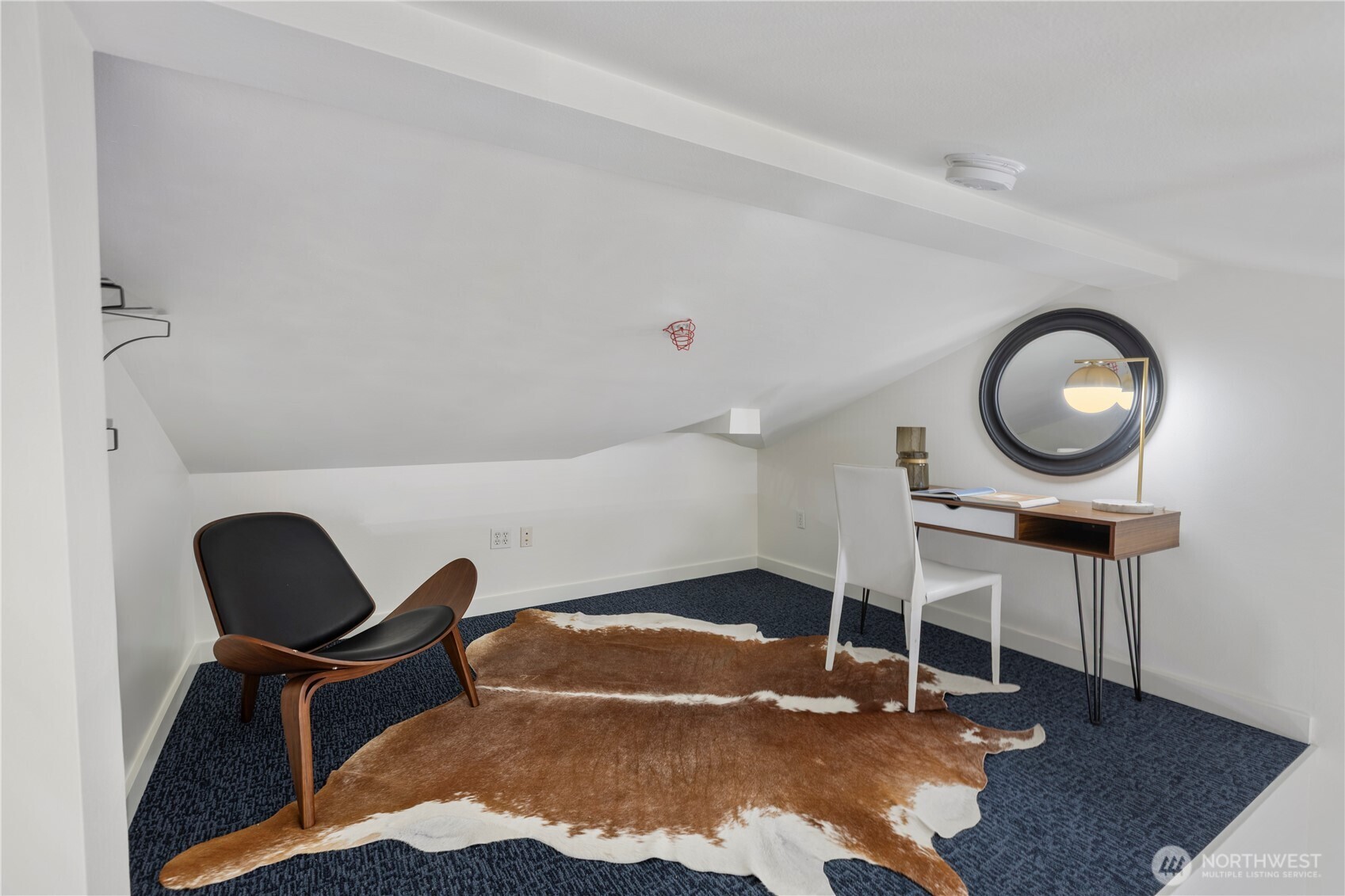 524 6th Avenue W Unit: 407