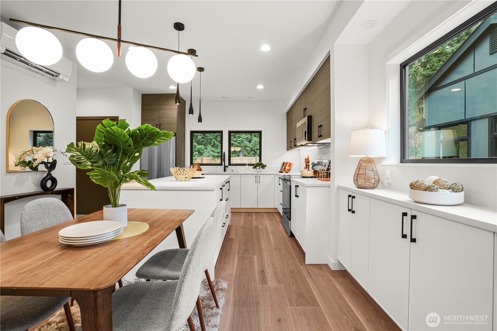 13022 Corliss Avenue N Unit: B