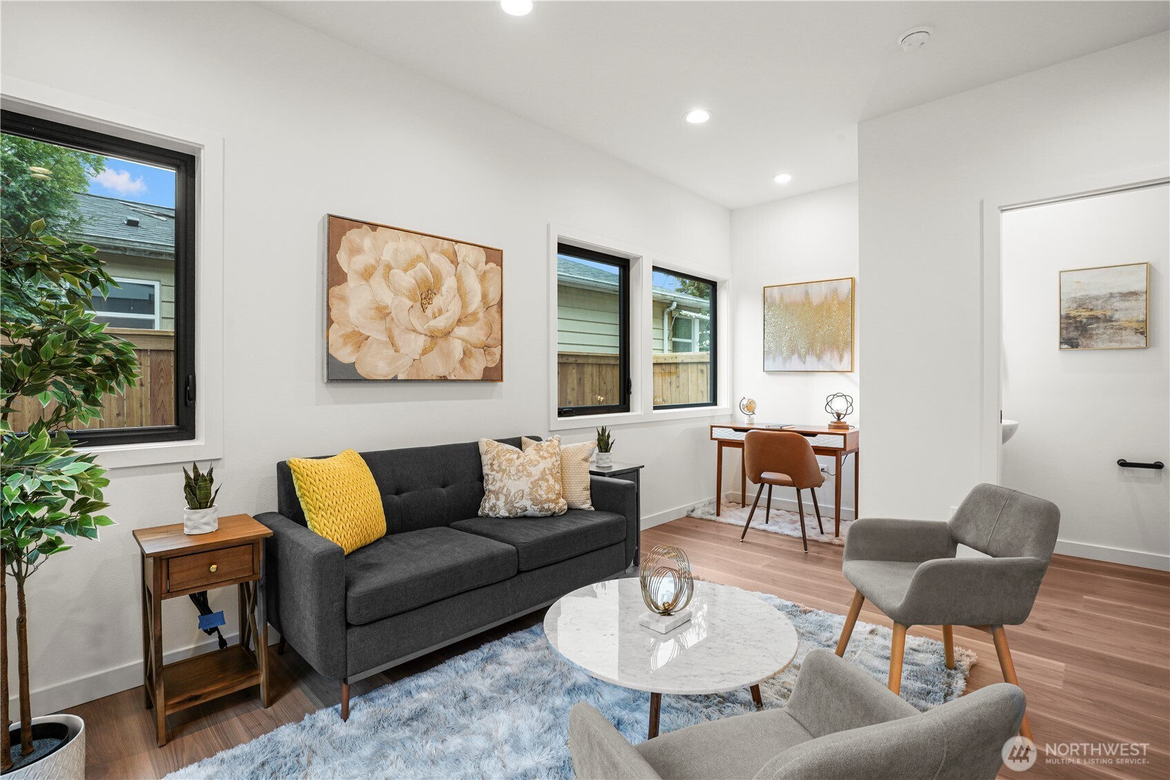 13022 Corliss Avenue N Unit: B