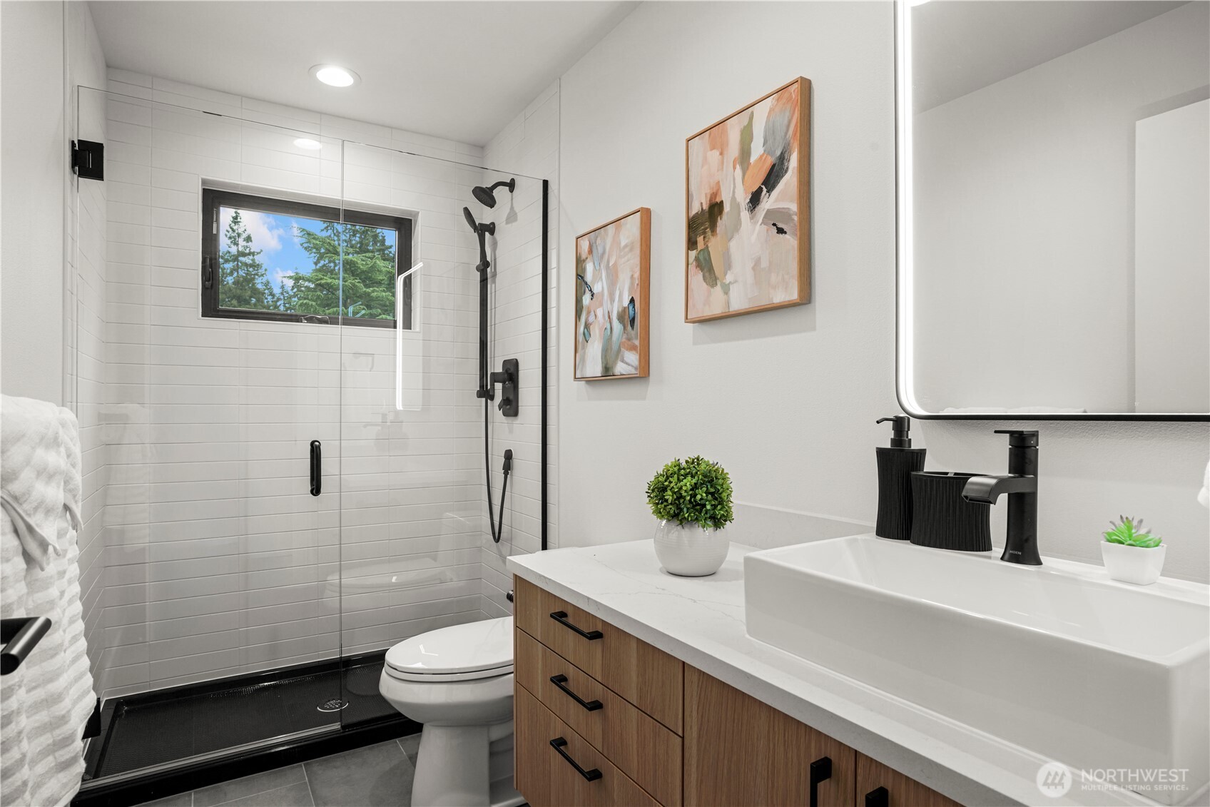 13022 Corliss Avenue N Unit: B