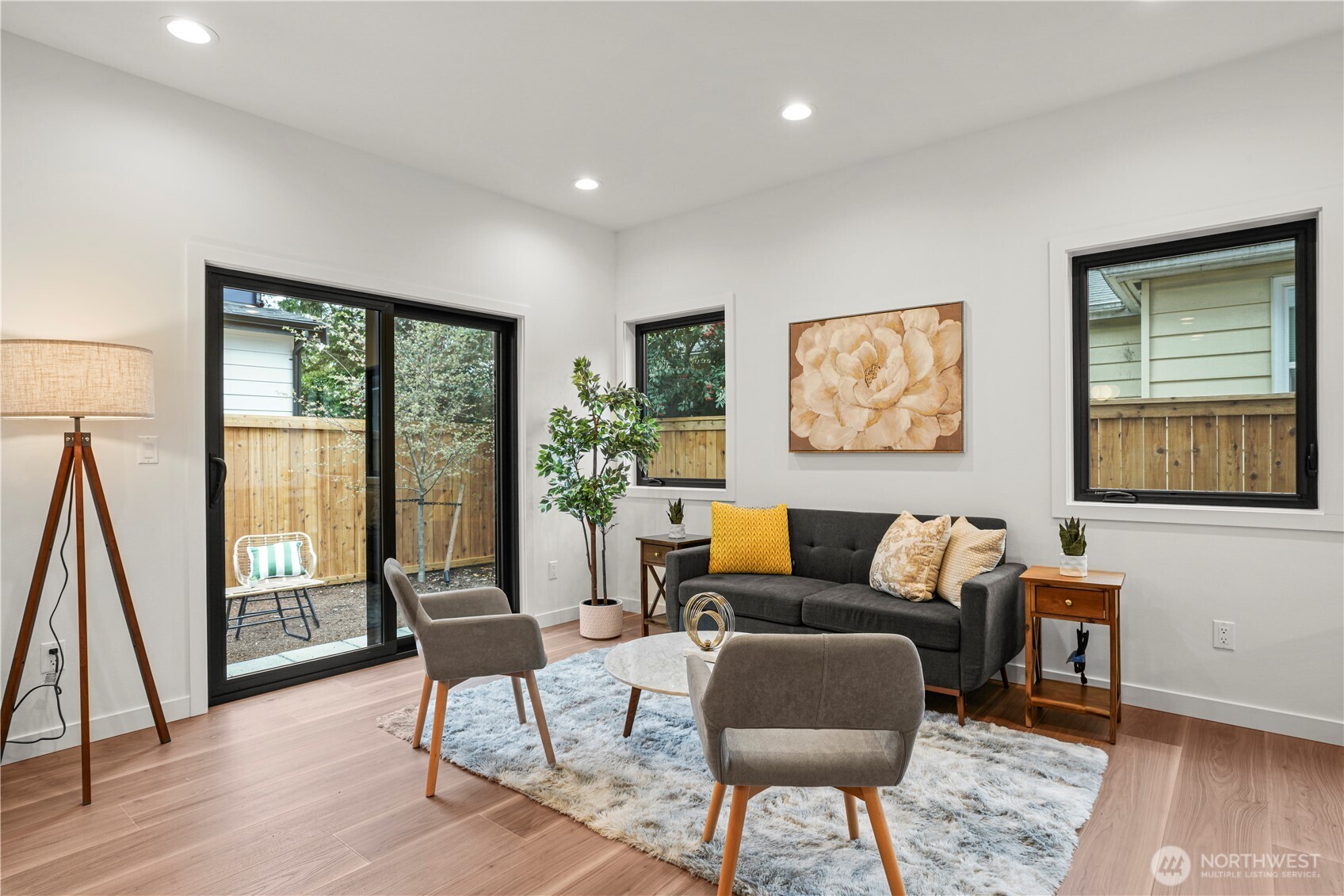 13022 Corliss Avenue N Unit: B