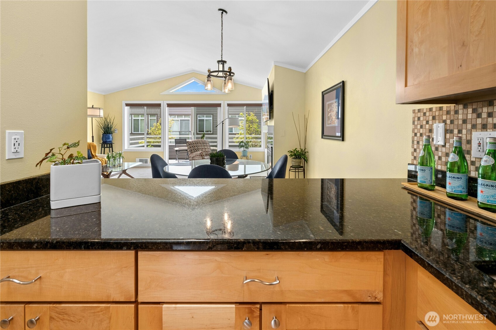 520 Walnut Street Unit: 3