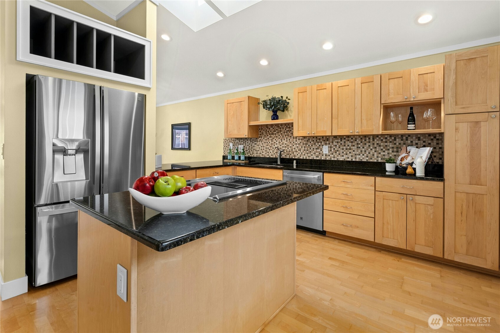 520 Walnut Street Unit: 3