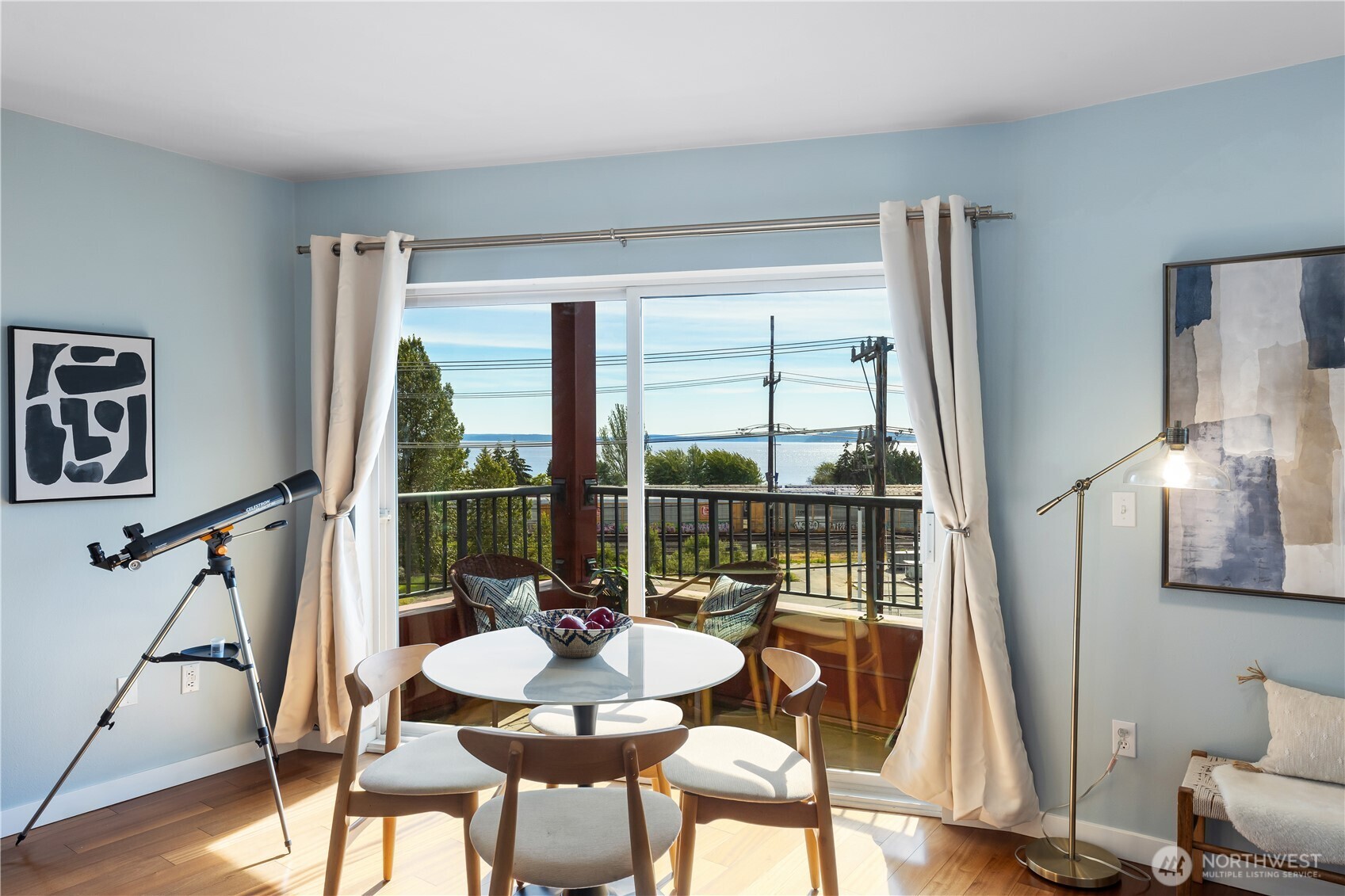 524 6th Avenue W Unit: 210
