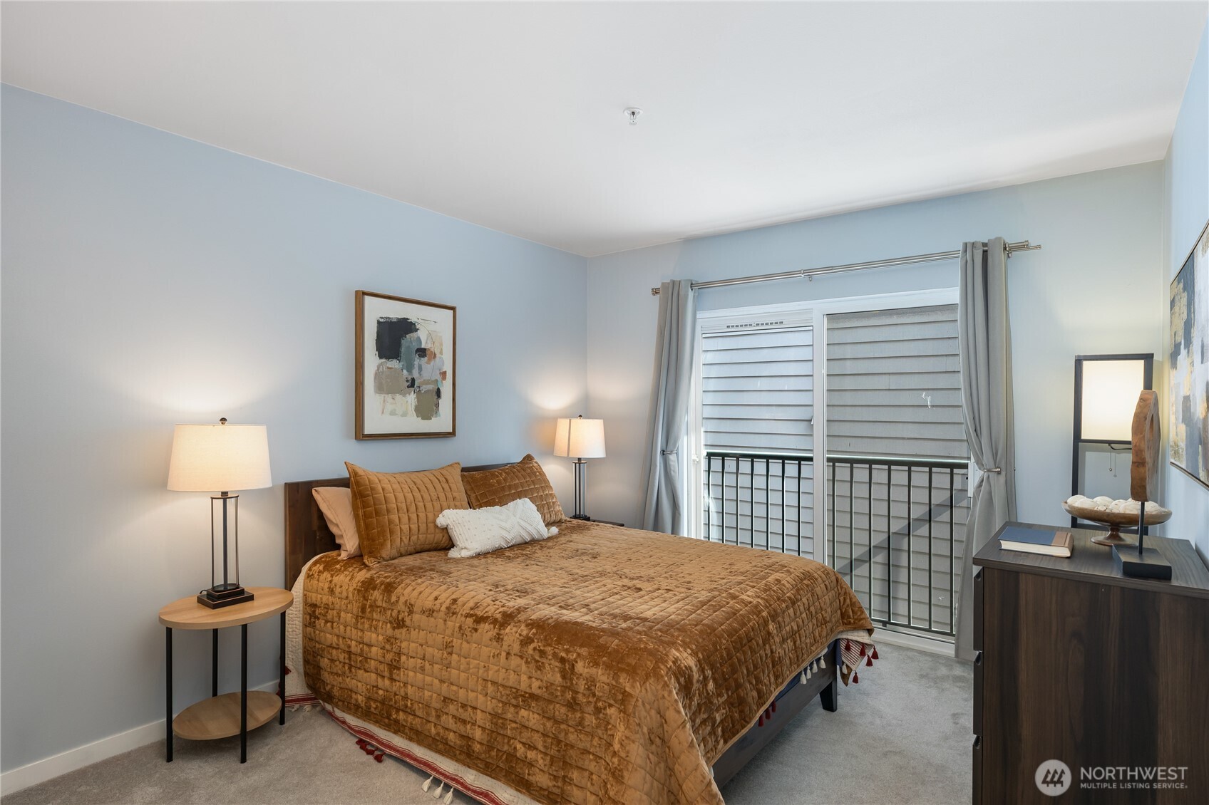 524 6th Avenue W Unit: 210