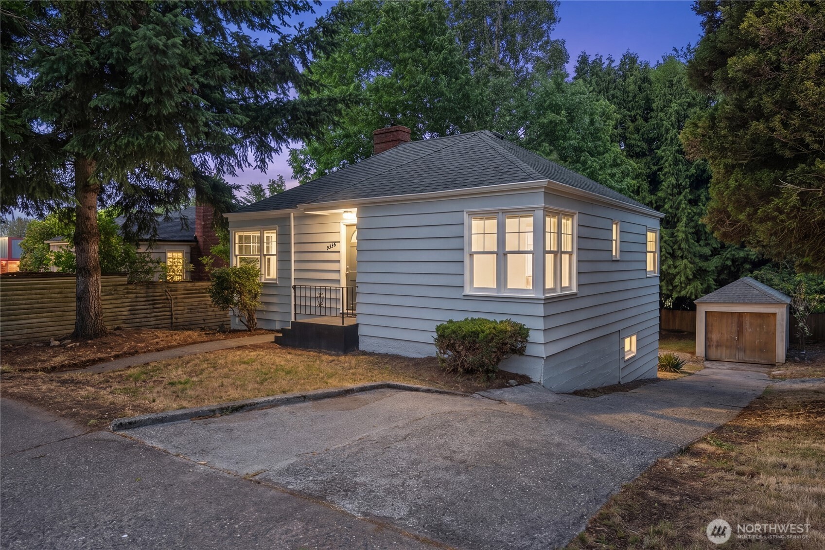 9336 35th Avenue NE