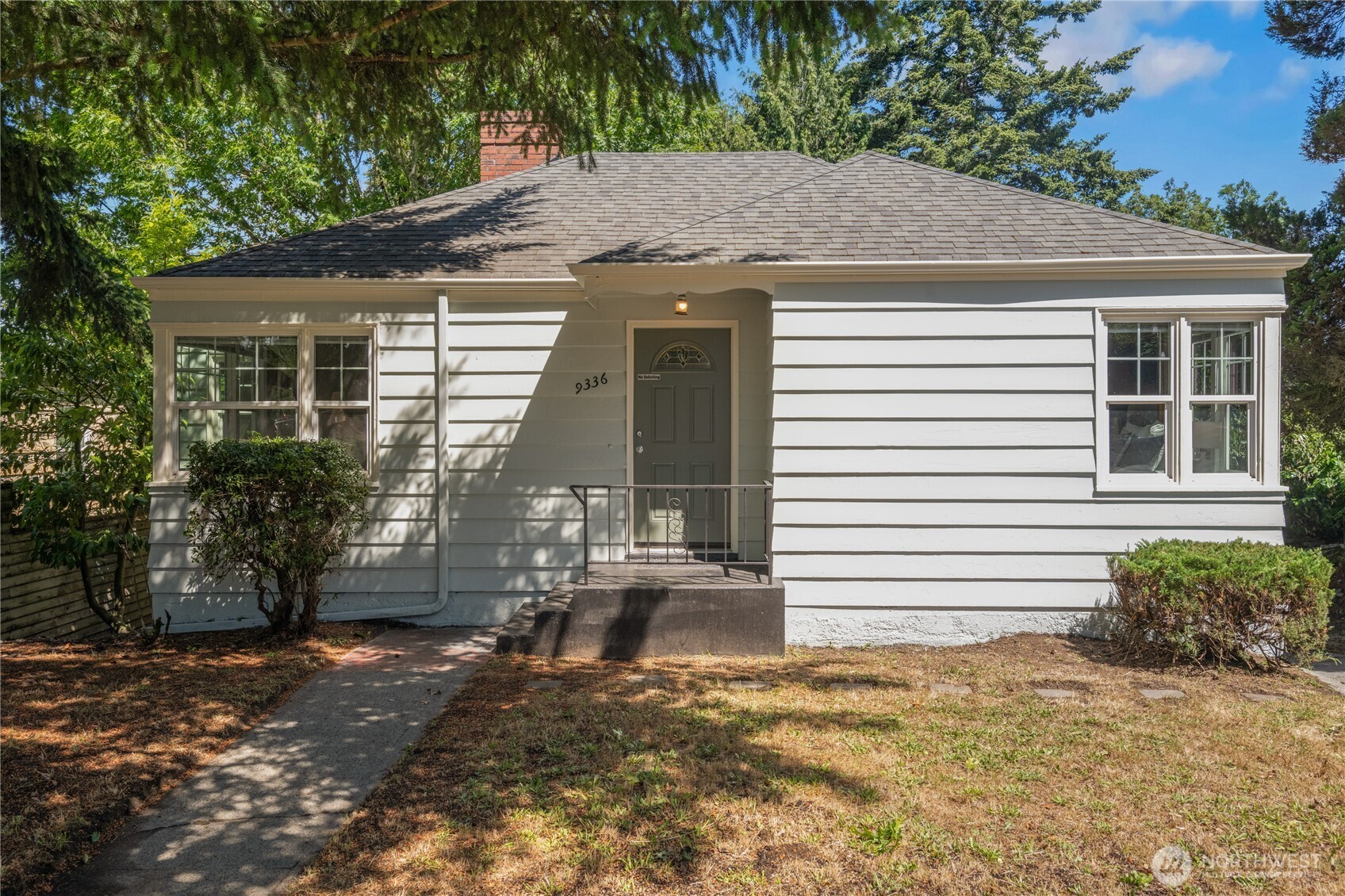 9336 35th Avenue NE