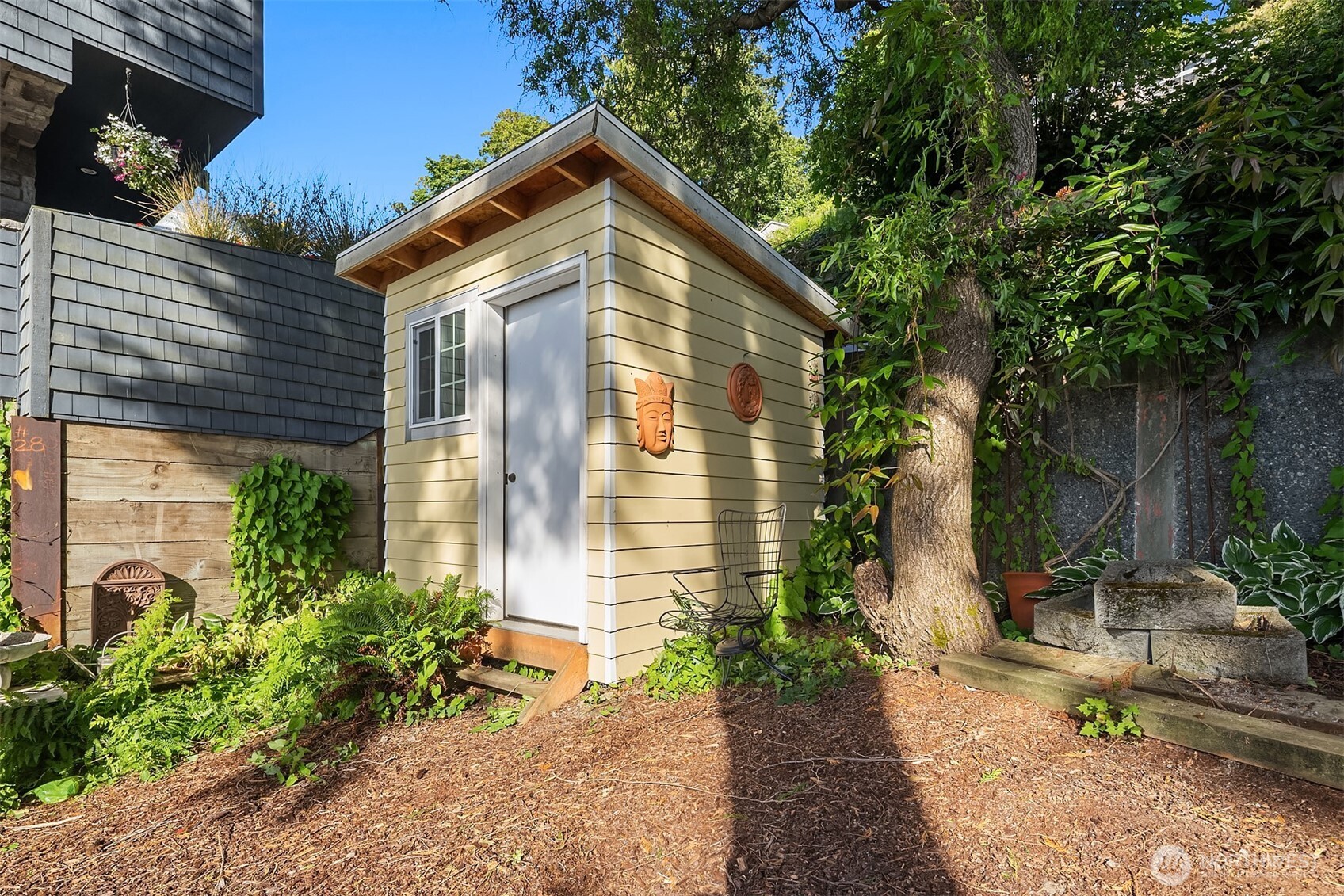 2115 Bonair Drive SW