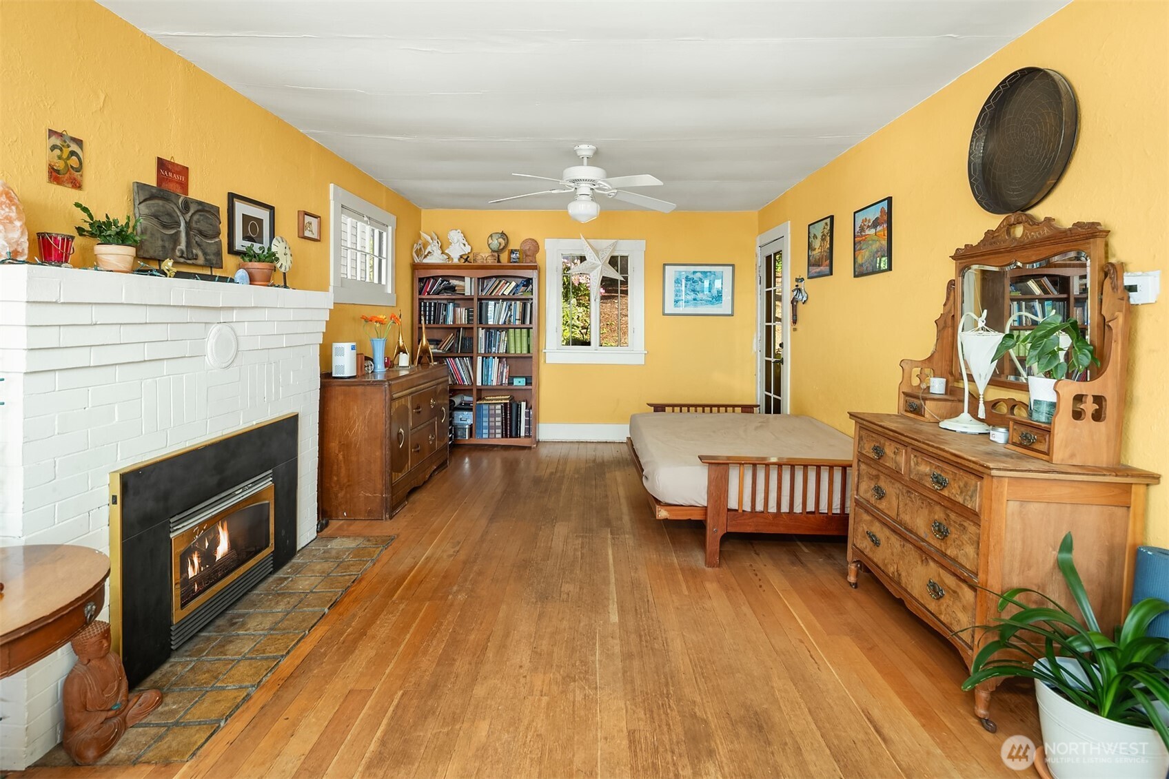 2115 Bonair Drive SW