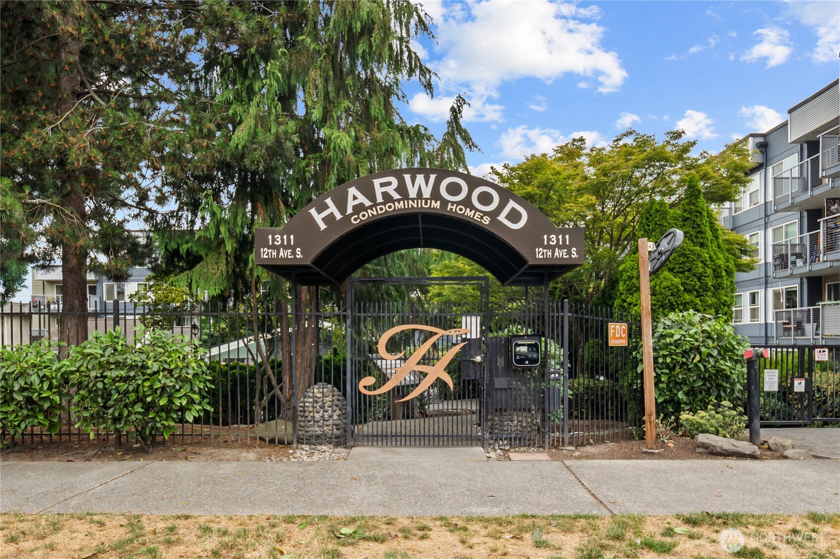 1311 12th Avenue S Unit: F401