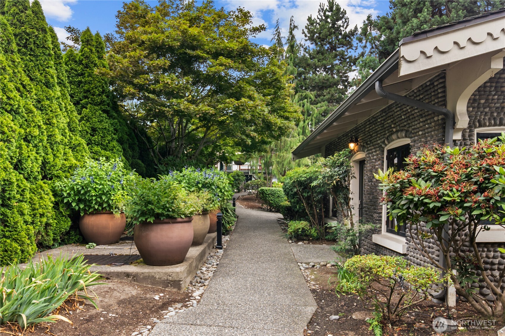 1311 12th Avenue S Unit: F401