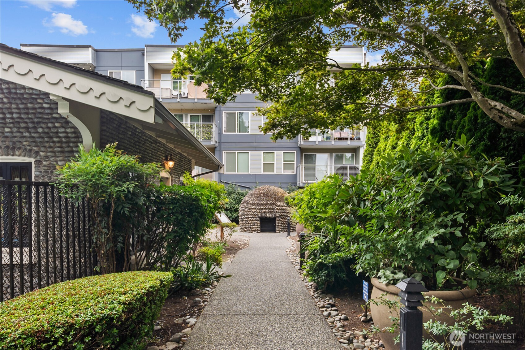 1311 12th Avenue S Unit: F401