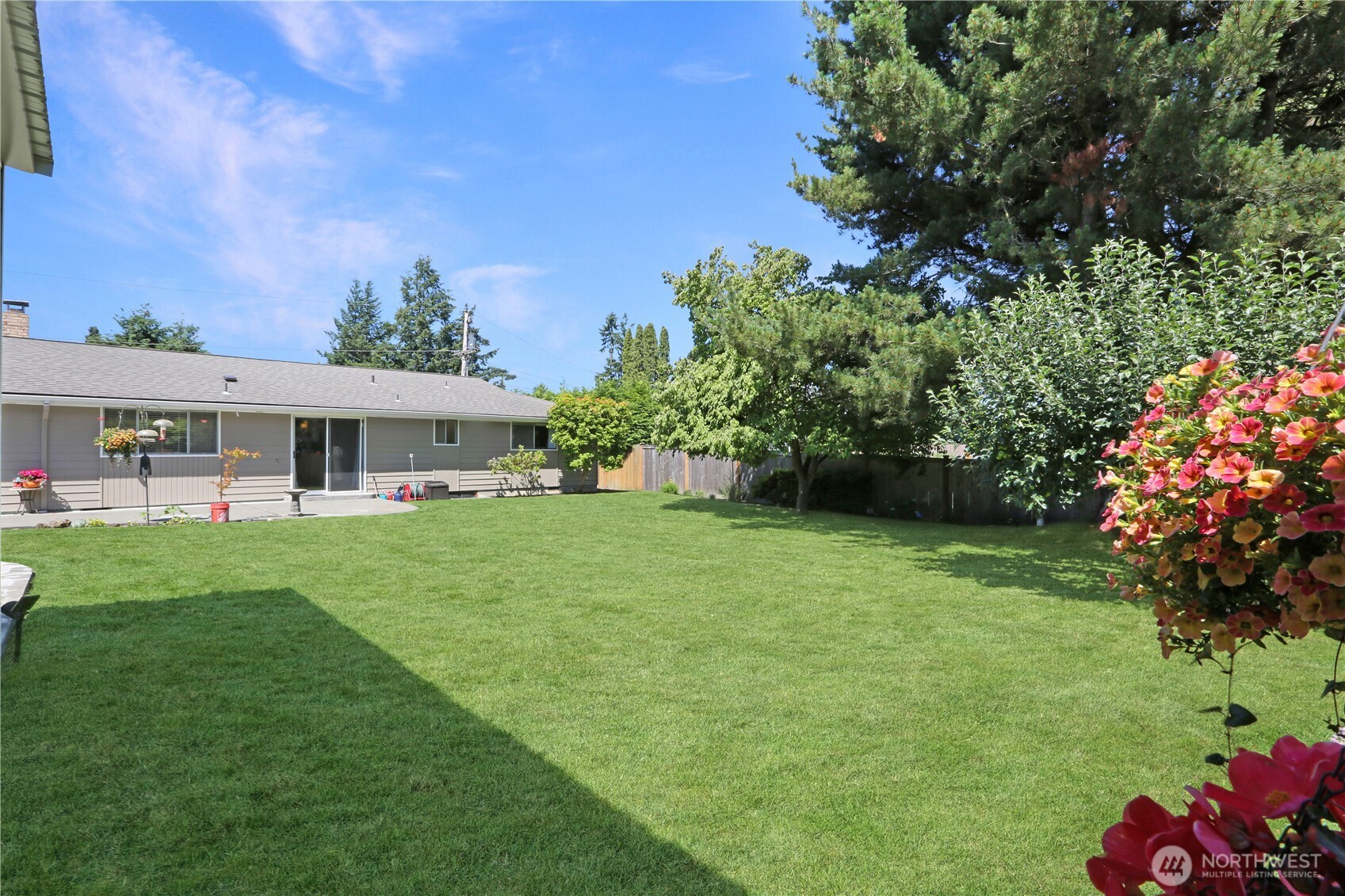7307 68th Avenue NE