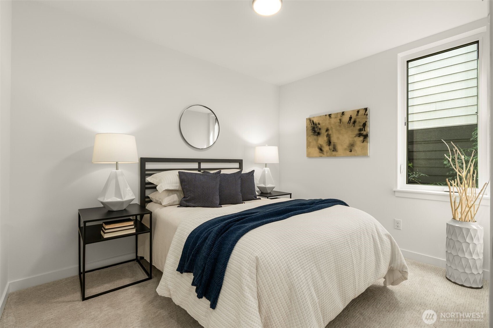 2368 Franklin Avenue E Unit: B