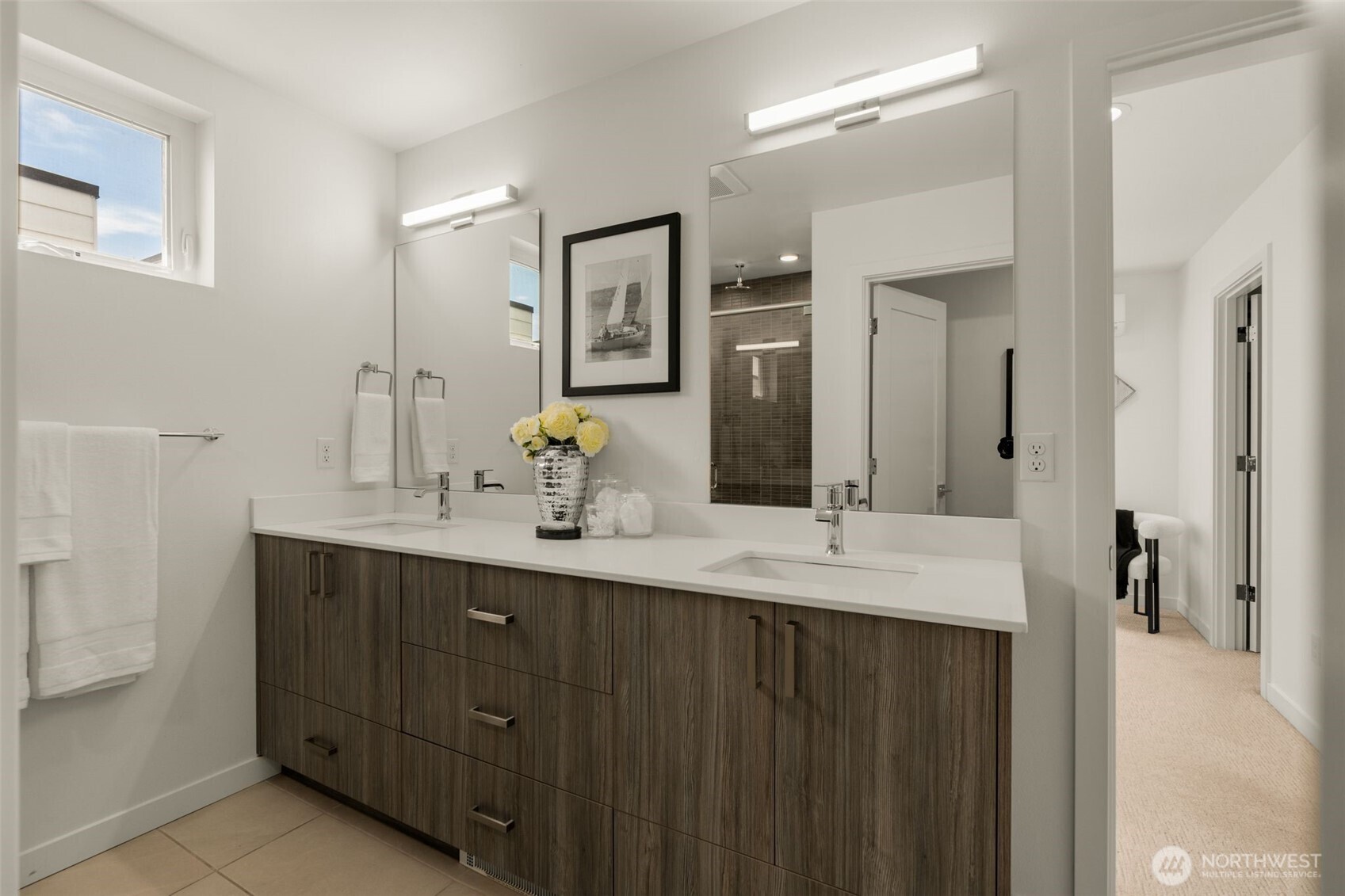 2368 Franklin Avenue E Unit: B