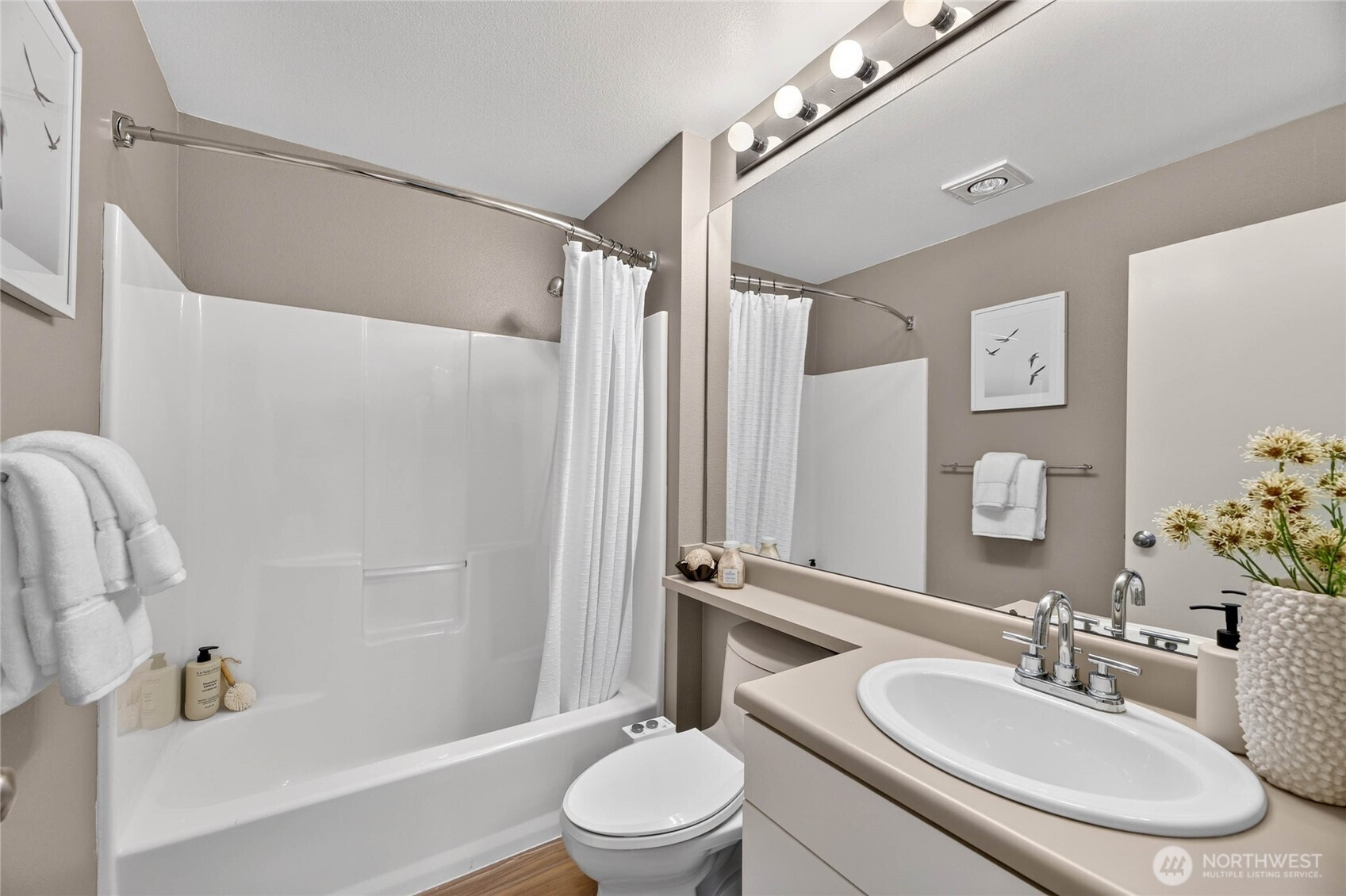 2920 Alki Avenue SW Unit: 207