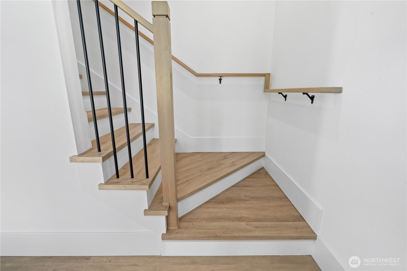 6915 55th Avenue S Unit: B
