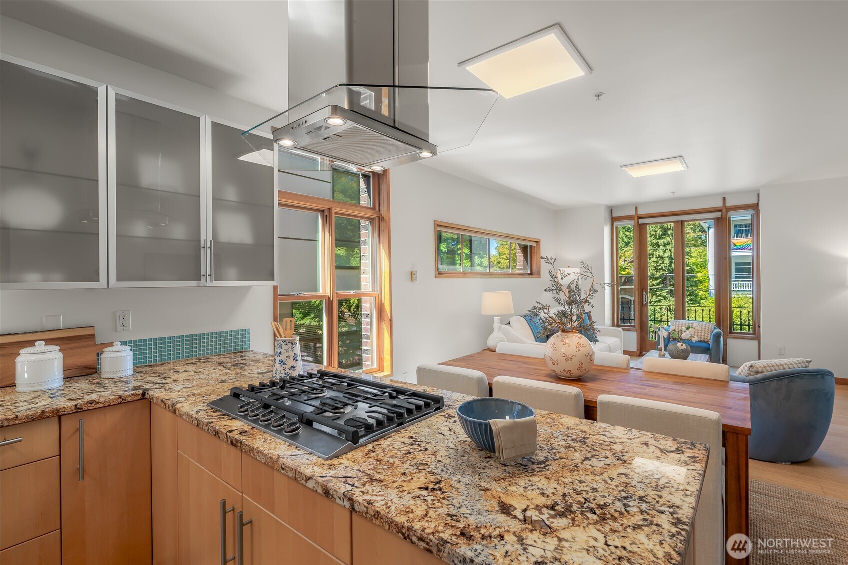 1122 Broadway E Unit: 301