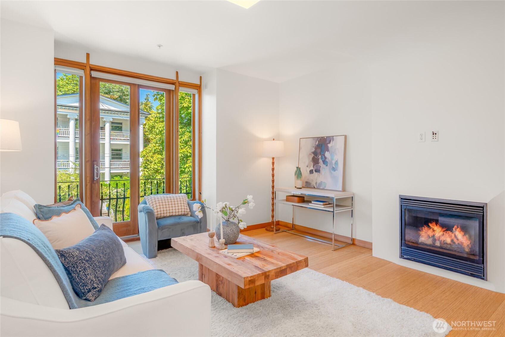 1122 Broadway E Unit: 301