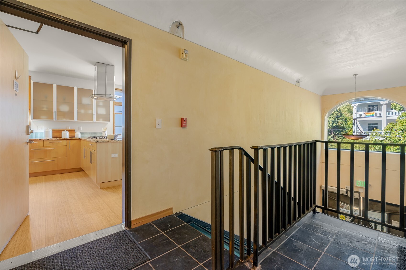 1122 Broadway E Unit: 301