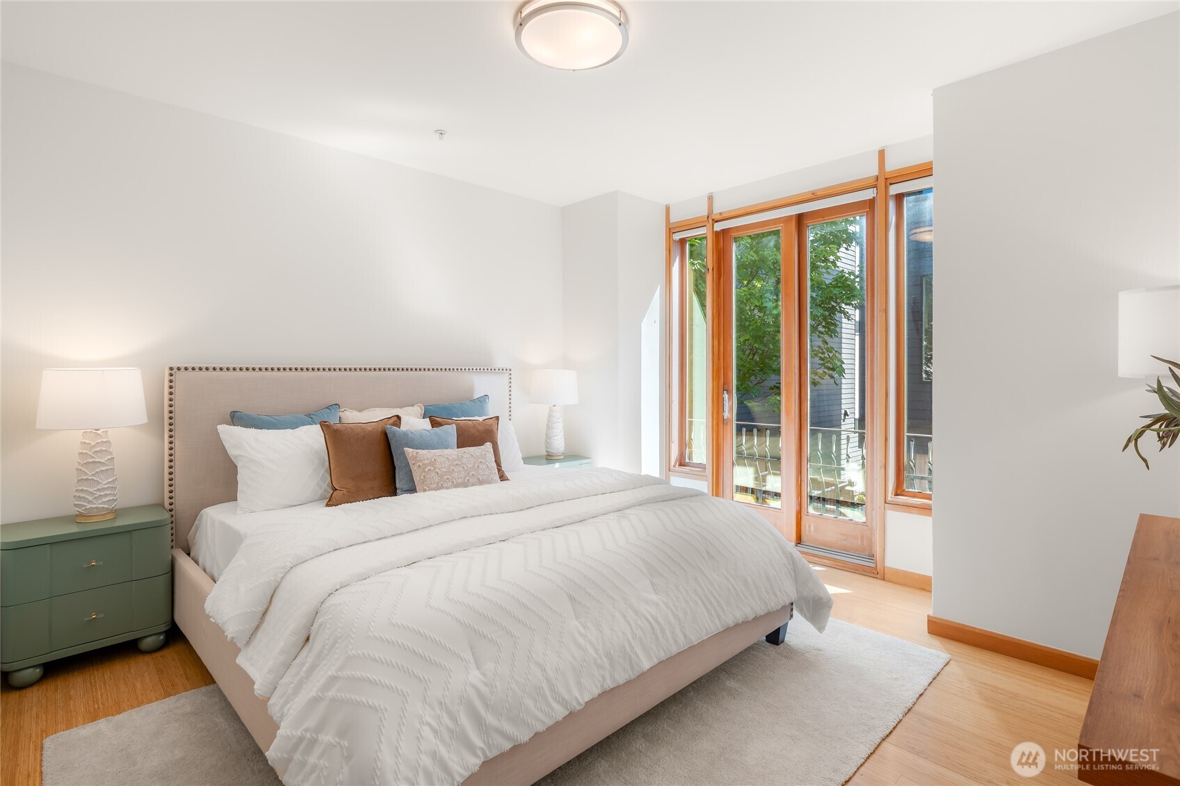 1122 Broadway E Unit: 301