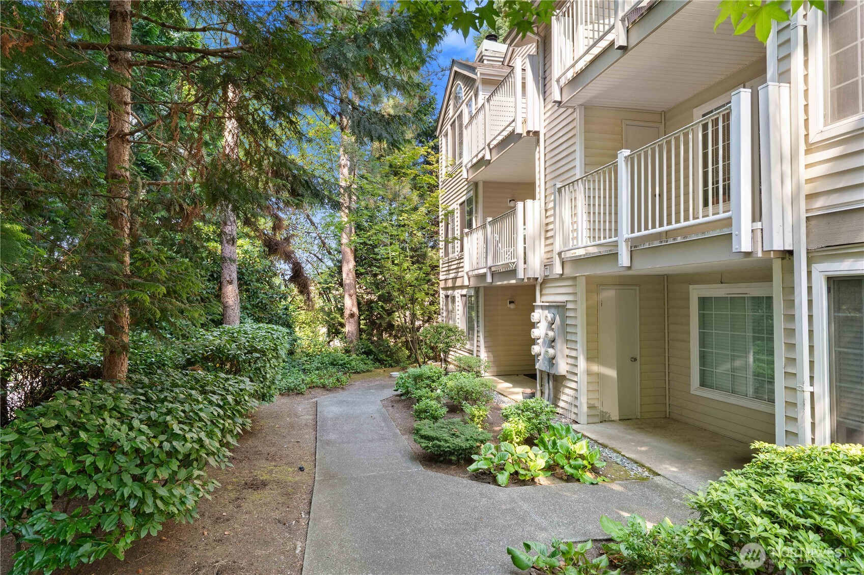 1628 118th Avenue SE Unit: F217