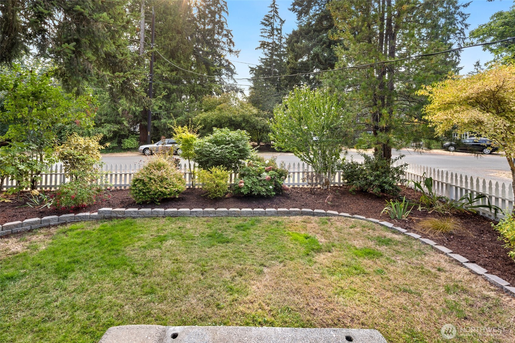 10708 17th Avenue NE
