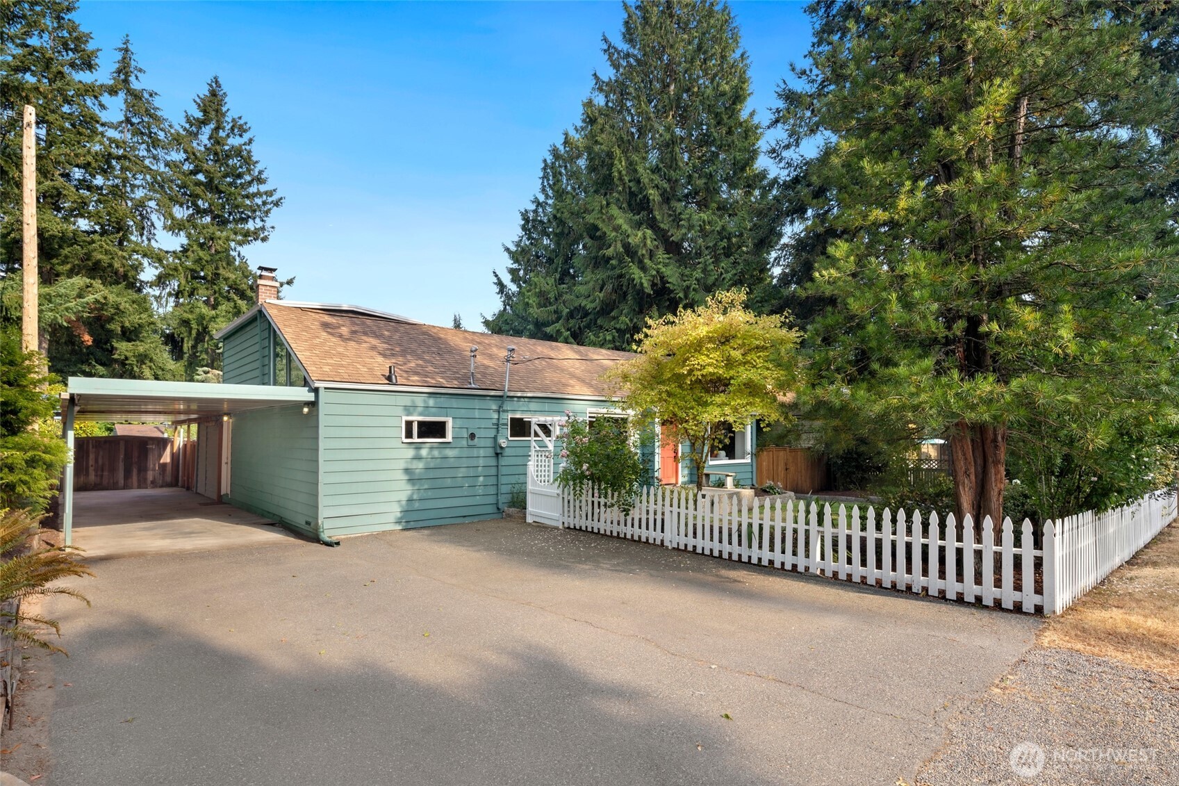 10708 17th Avenue NE