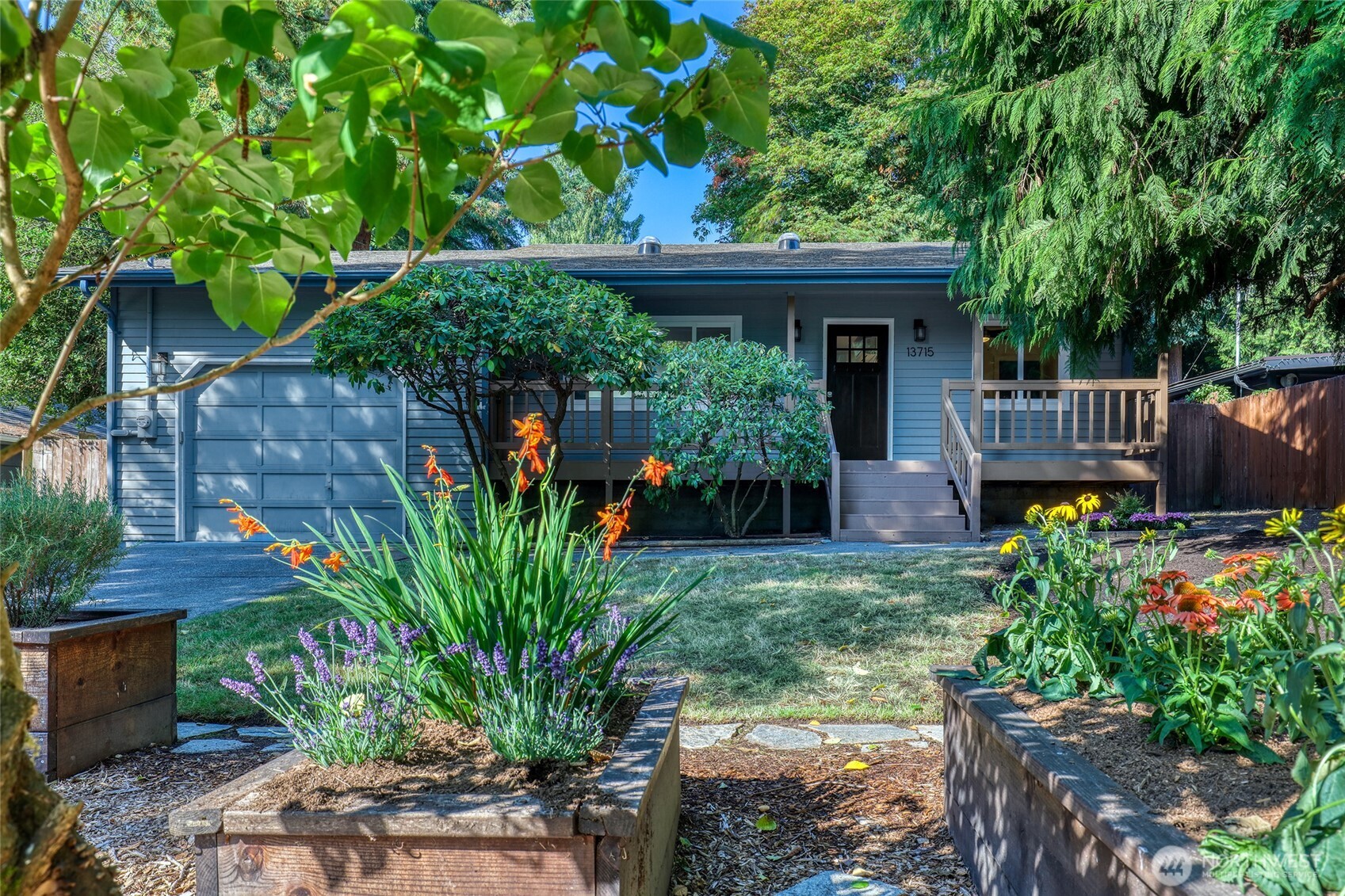 13715 26th Avenue NE