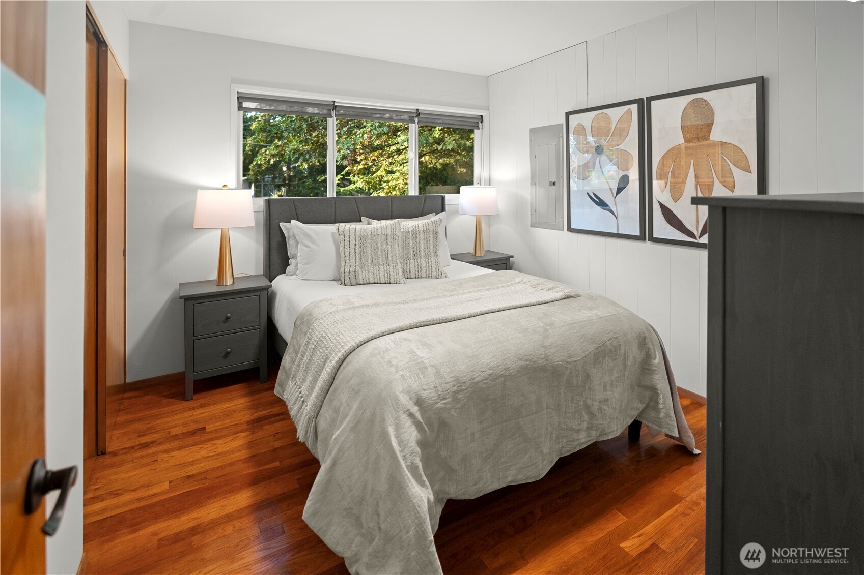 263 N 171st Street