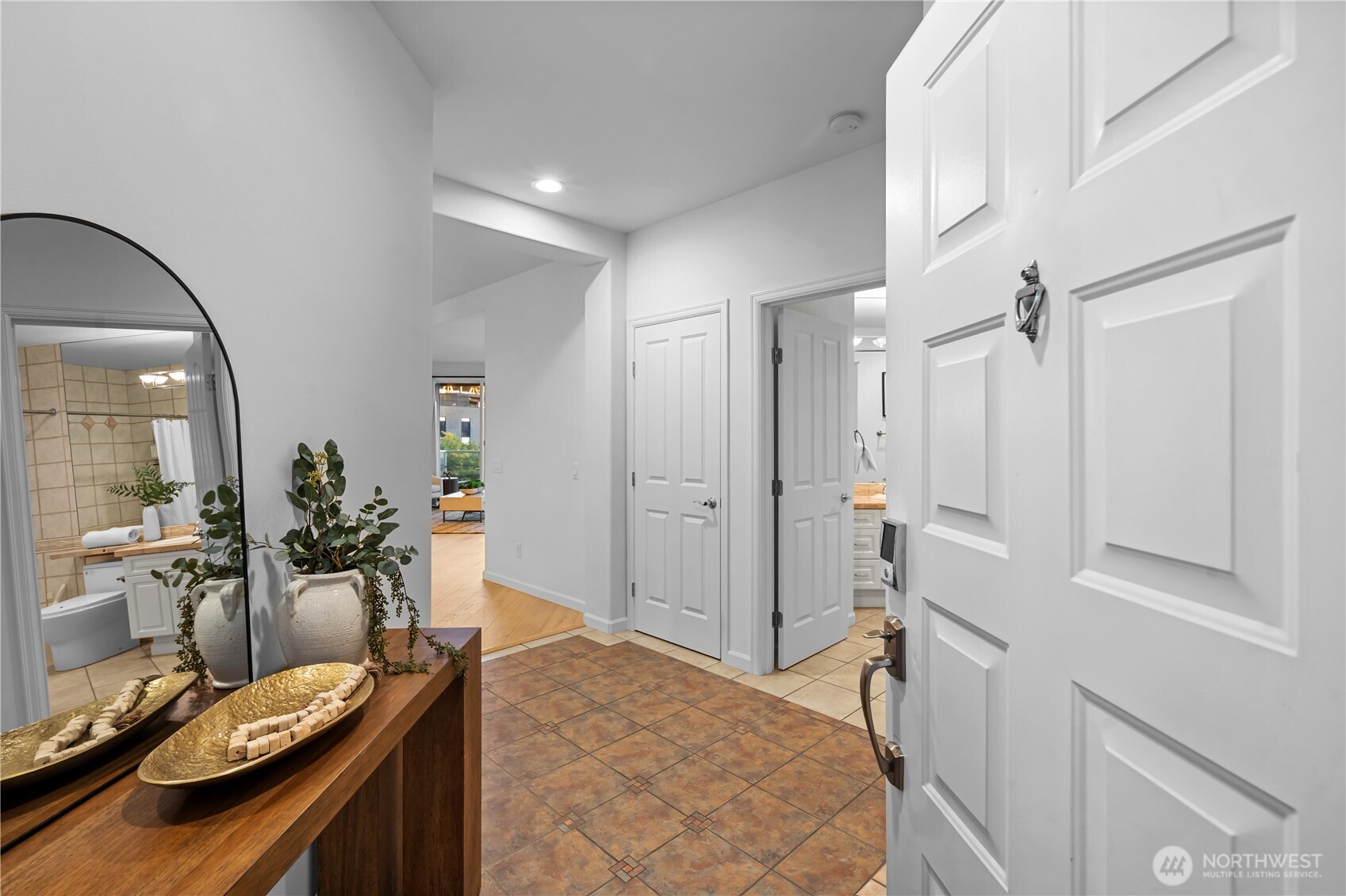 200 N Pacific St SE Unit: 303