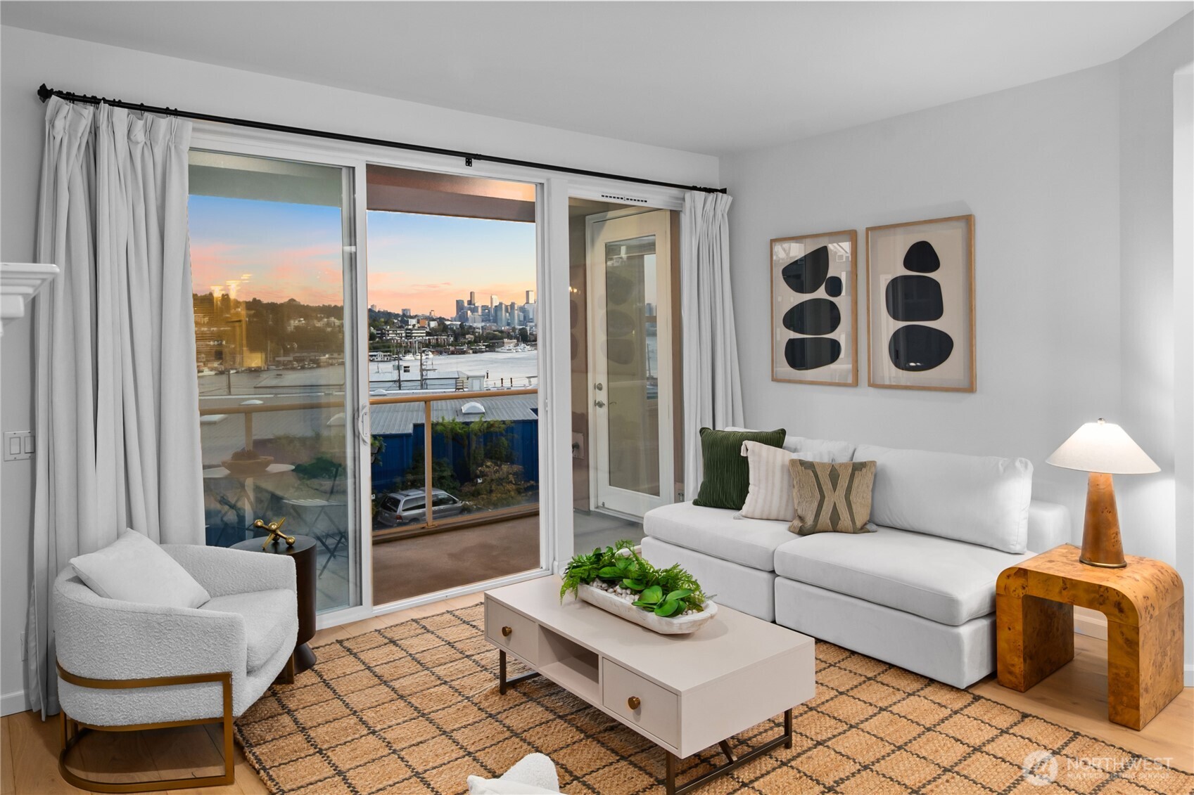 200 N Pacific St SE Unit: 303