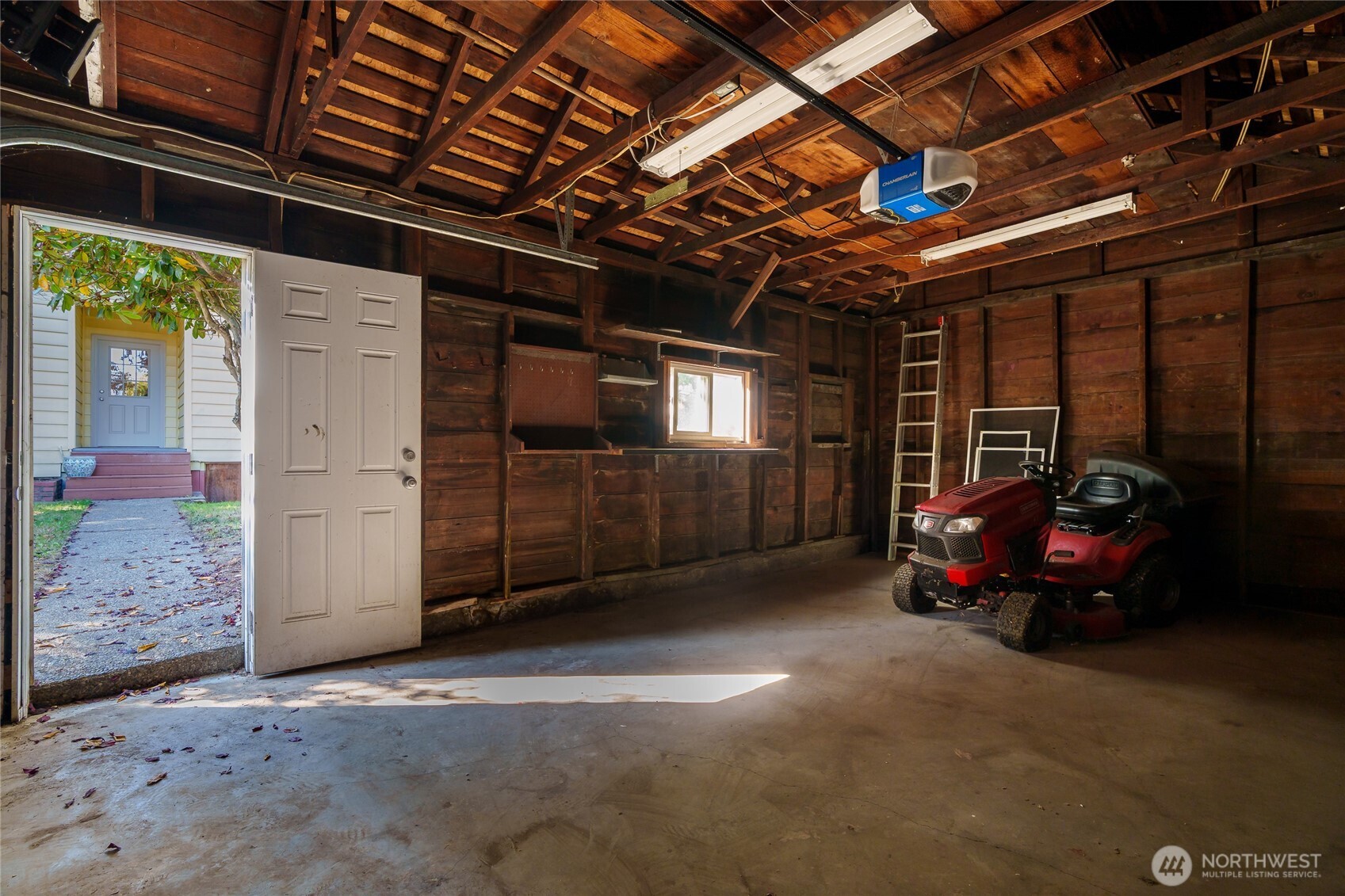 2109 Virginia Avenue