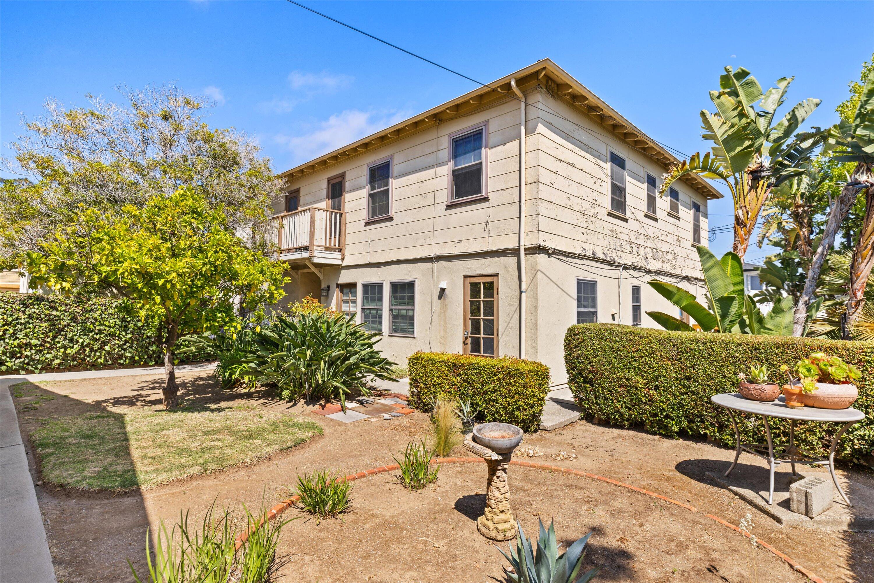 19 W Padre Street