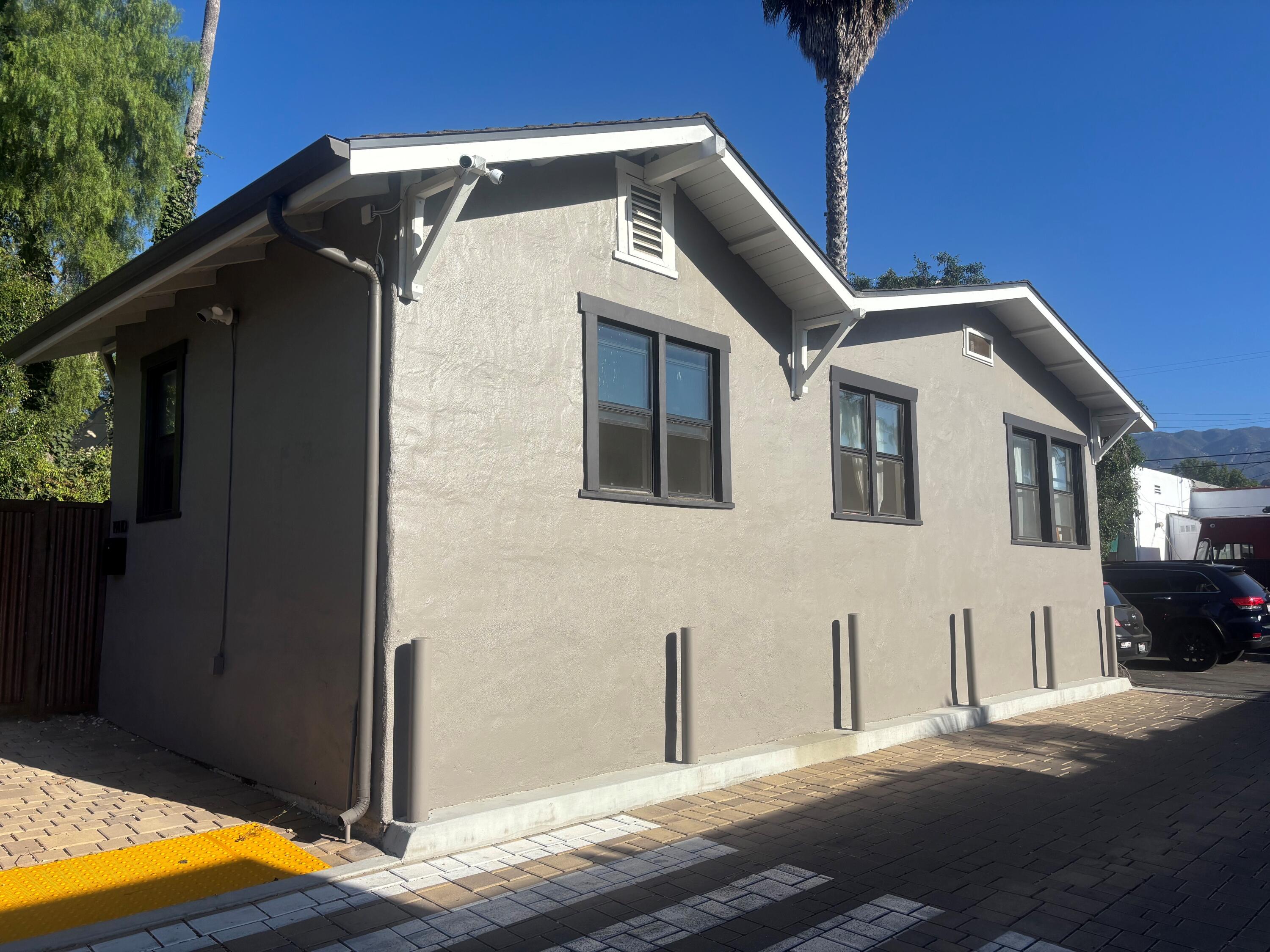 1911 De La Vina Street, Unit D, SANTA BARBARA Unit: Unit D