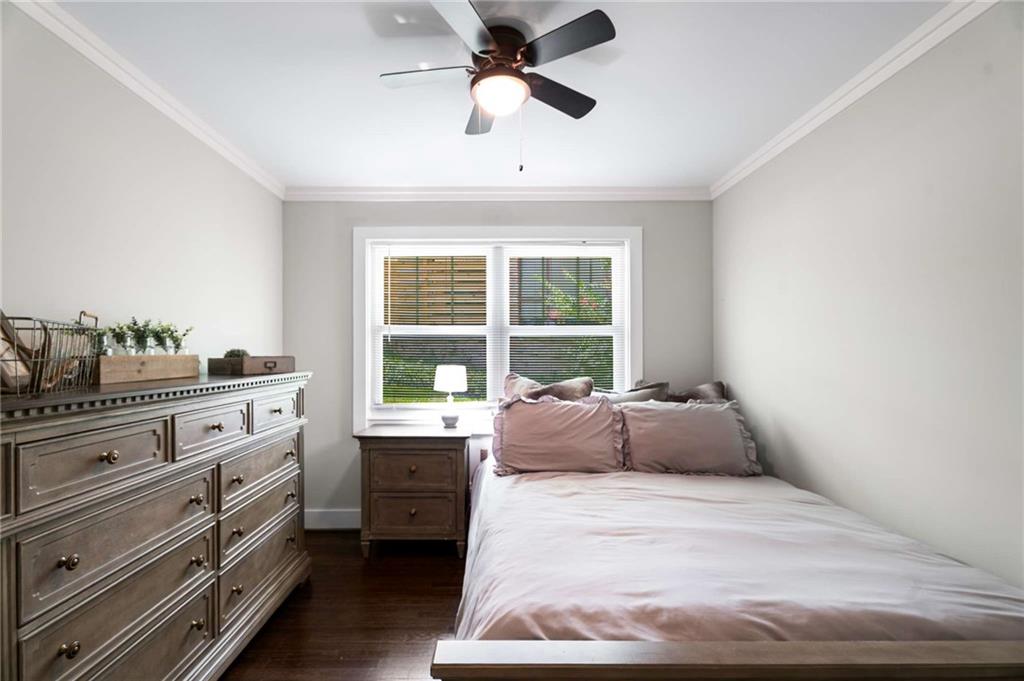 1209 Pinehurst Circle SE